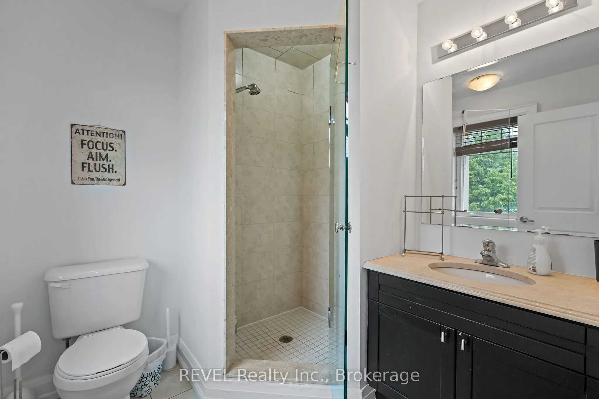 401 Schreyer Crescent