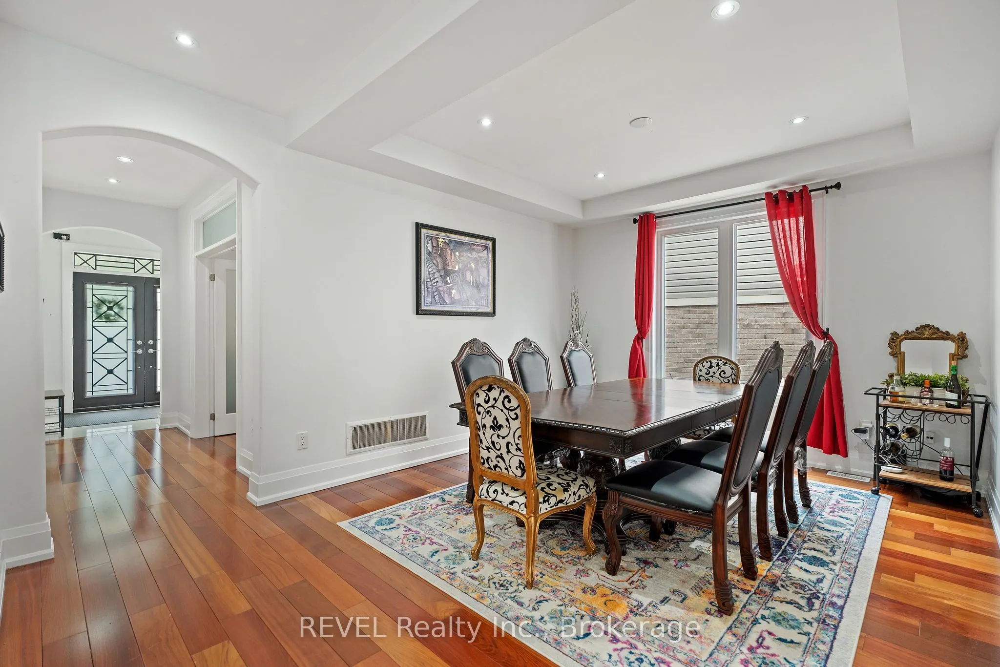 401 Schreyer Crescent