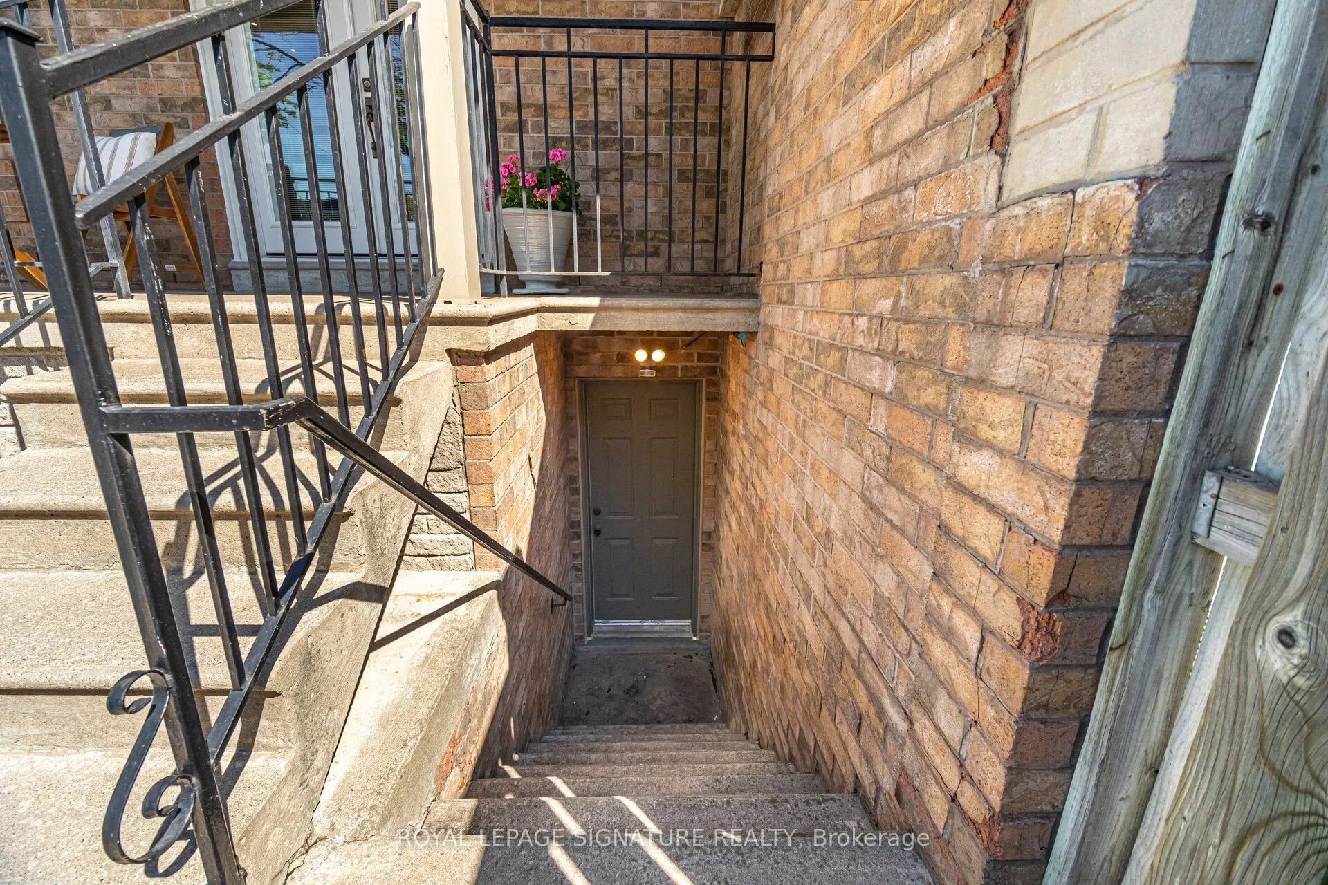 189 Aileen Avenue