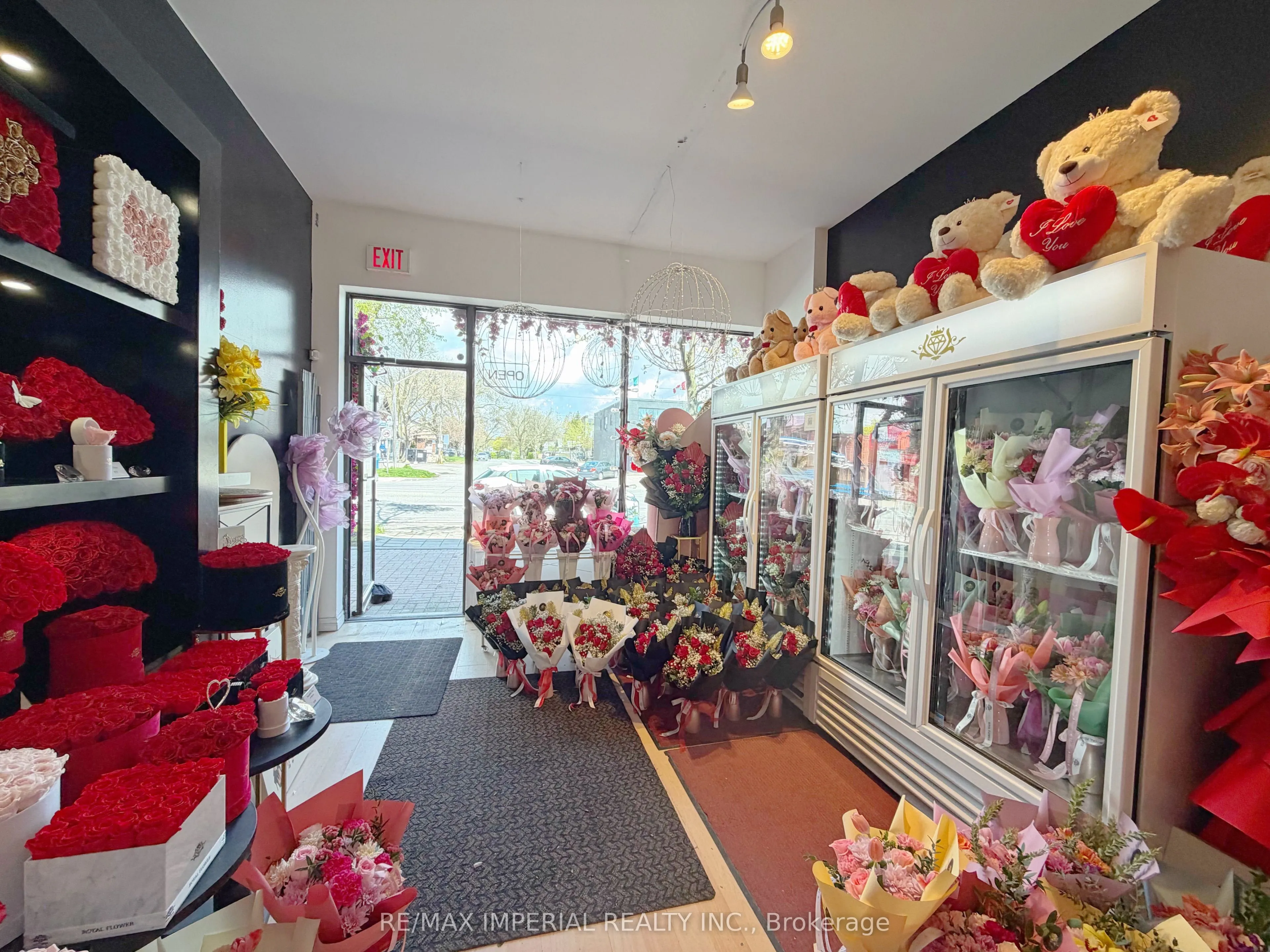 623-623A The Queensway