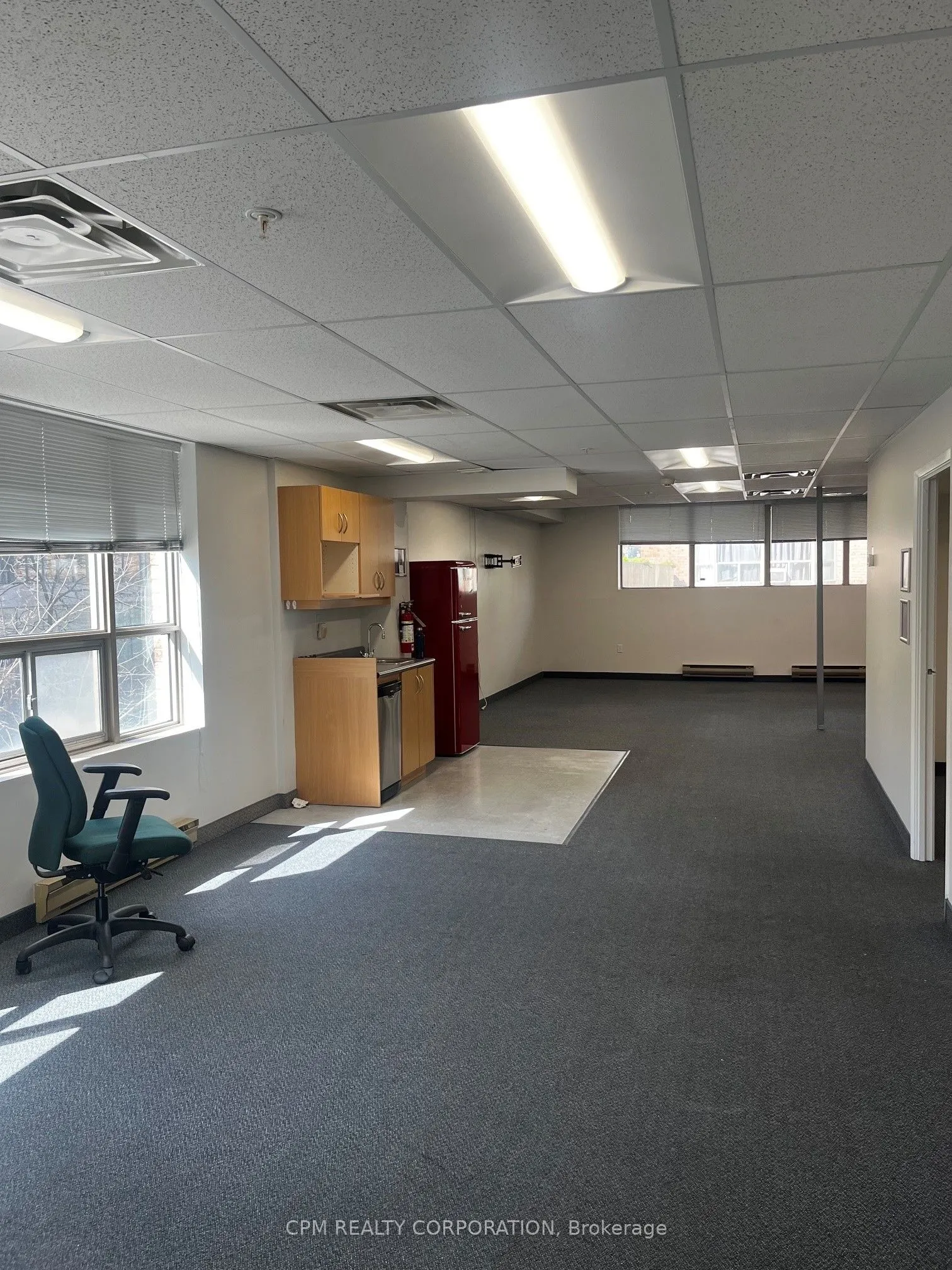 2100 Bloor Street W