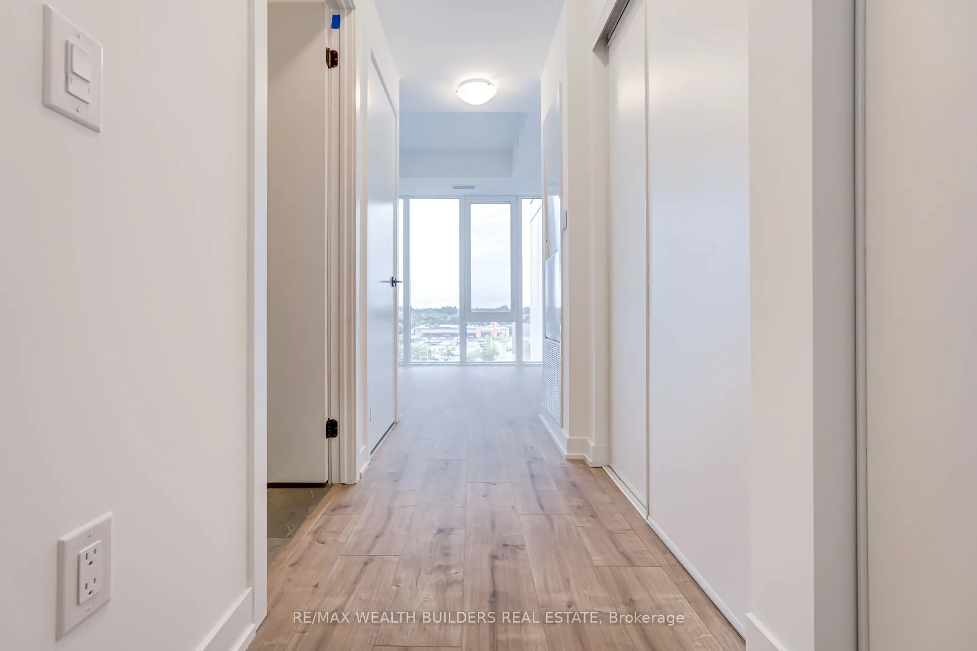 220 Missinnihe Way #714