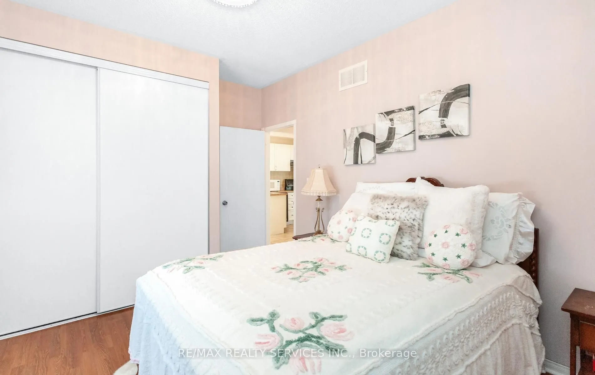836 Avocado Crescent