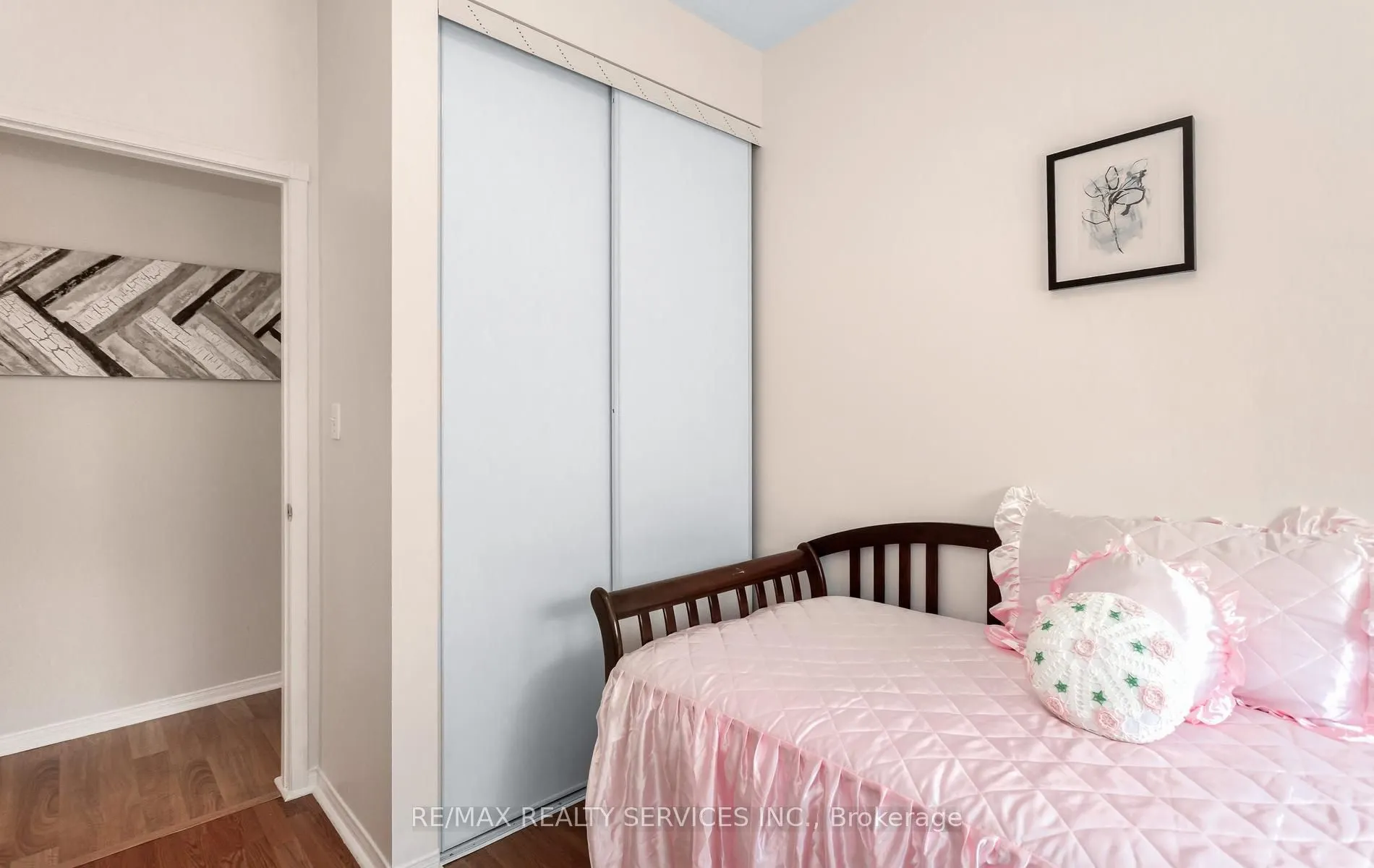836 Avocado Crescent