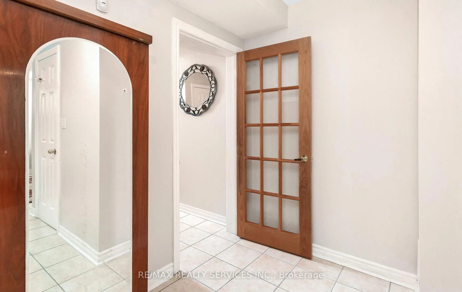 836 Avocado Crescent