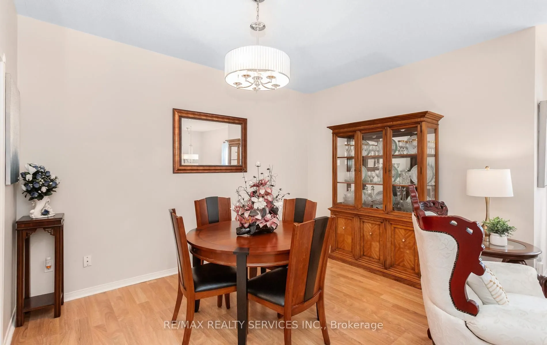 836 Avocado Crescent