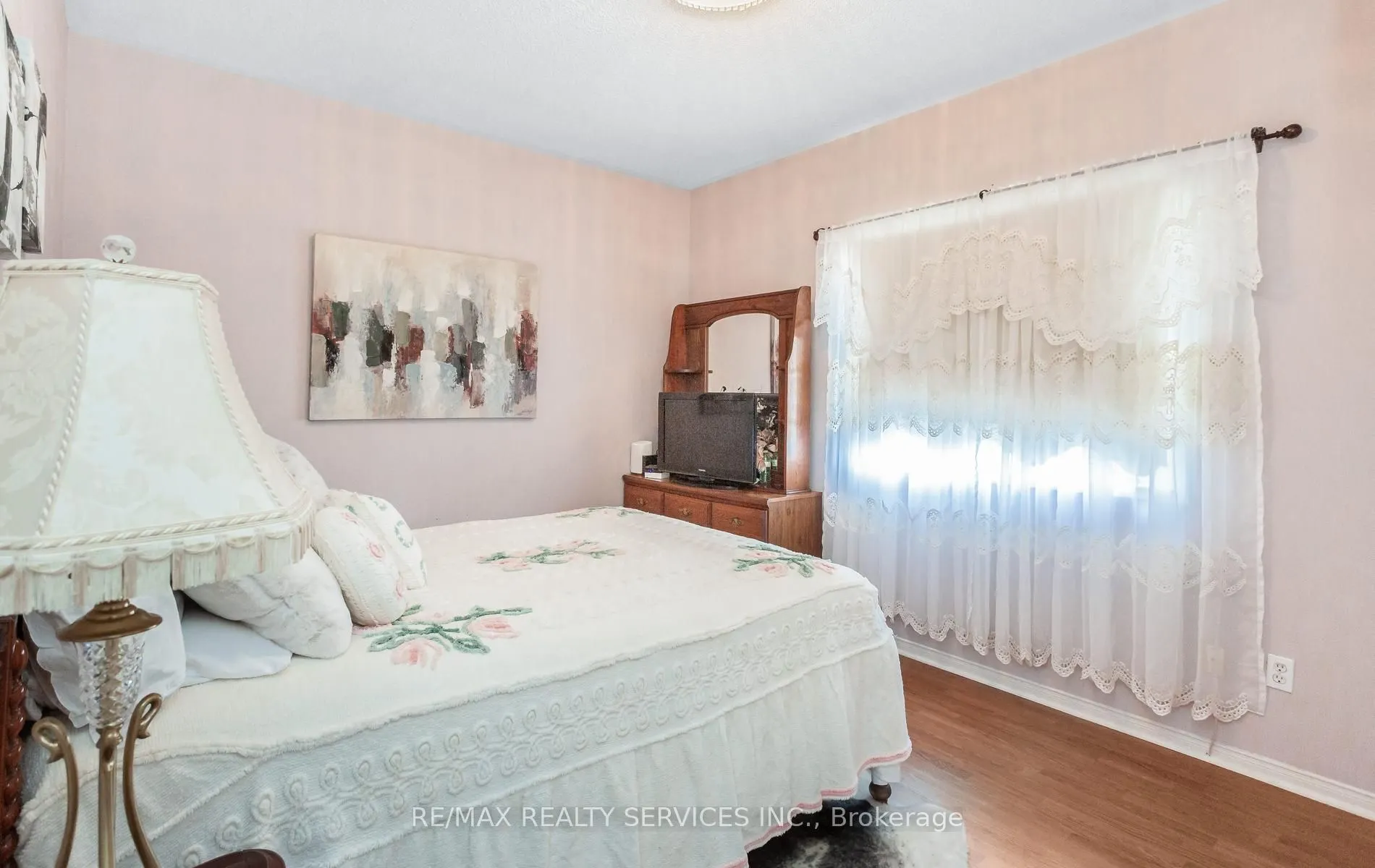 836 Avocado Crescent