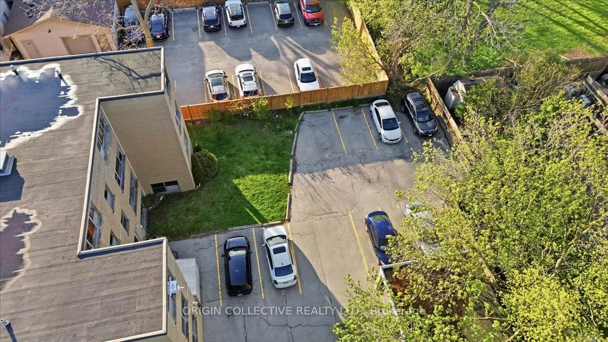 79 Wilson Street E