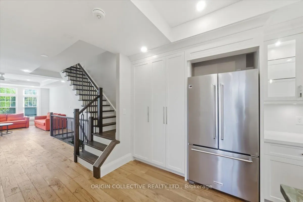 79 Wilson Street E