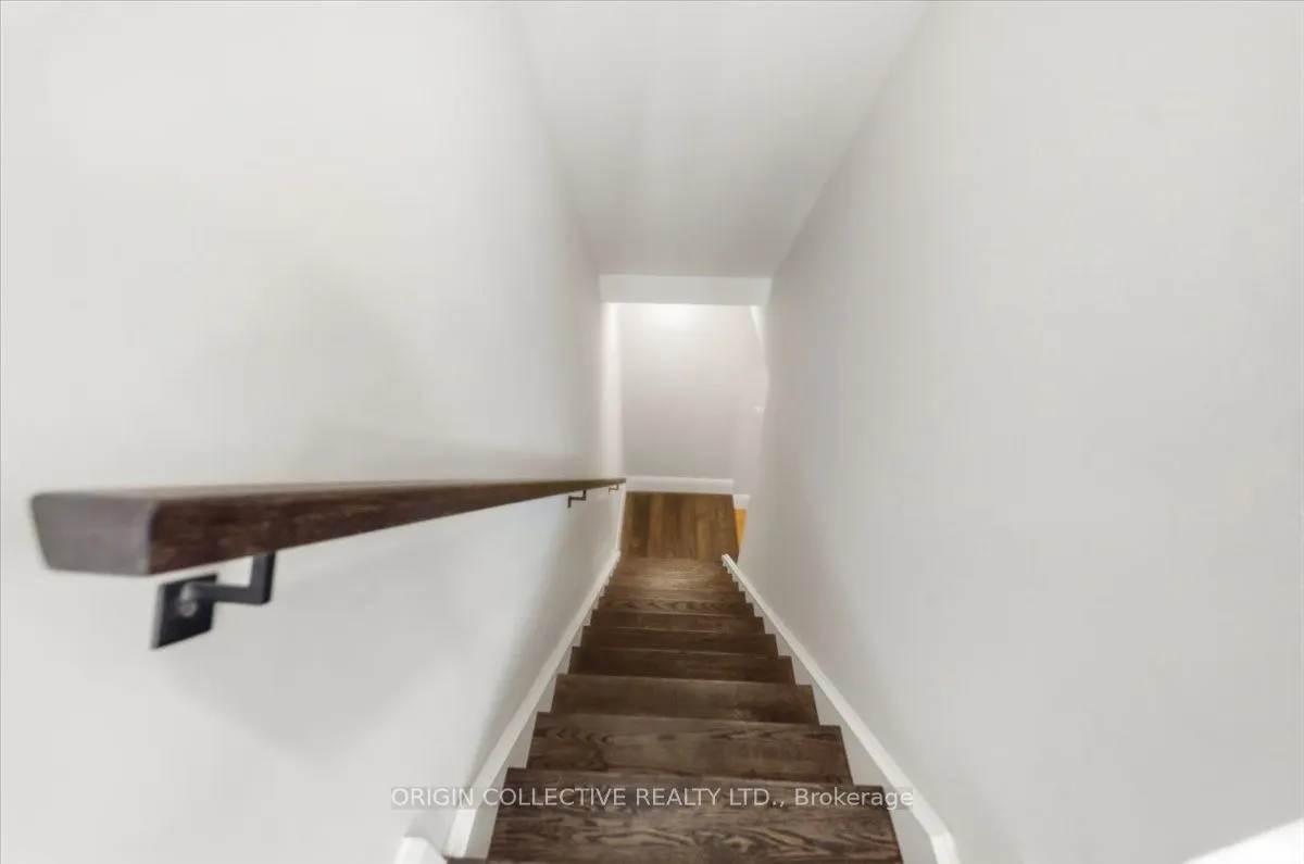 79 Wilson Street E