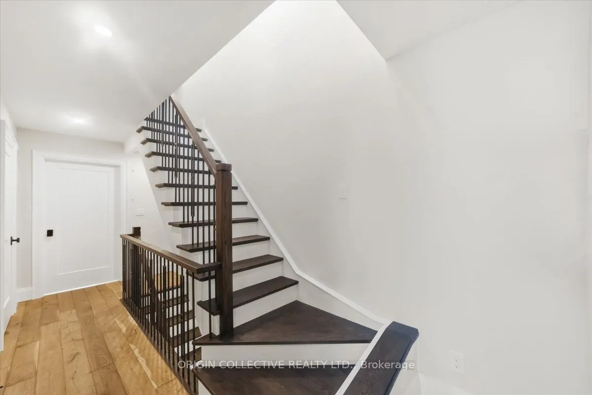 79 Wilson Street E