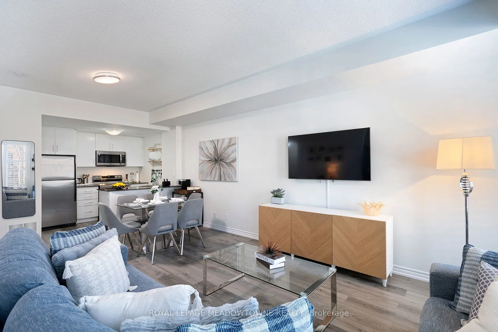10 Carnation Avenue #19