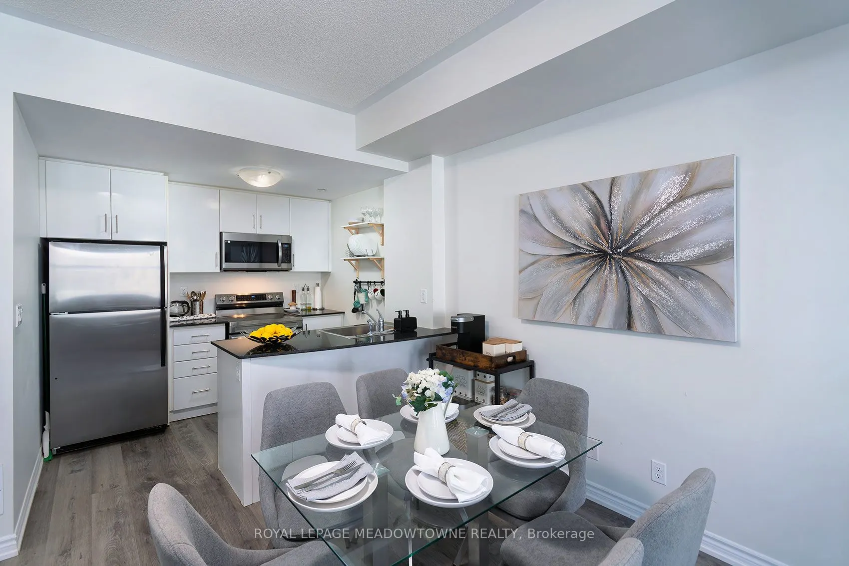 10 Carnation Avenue #19