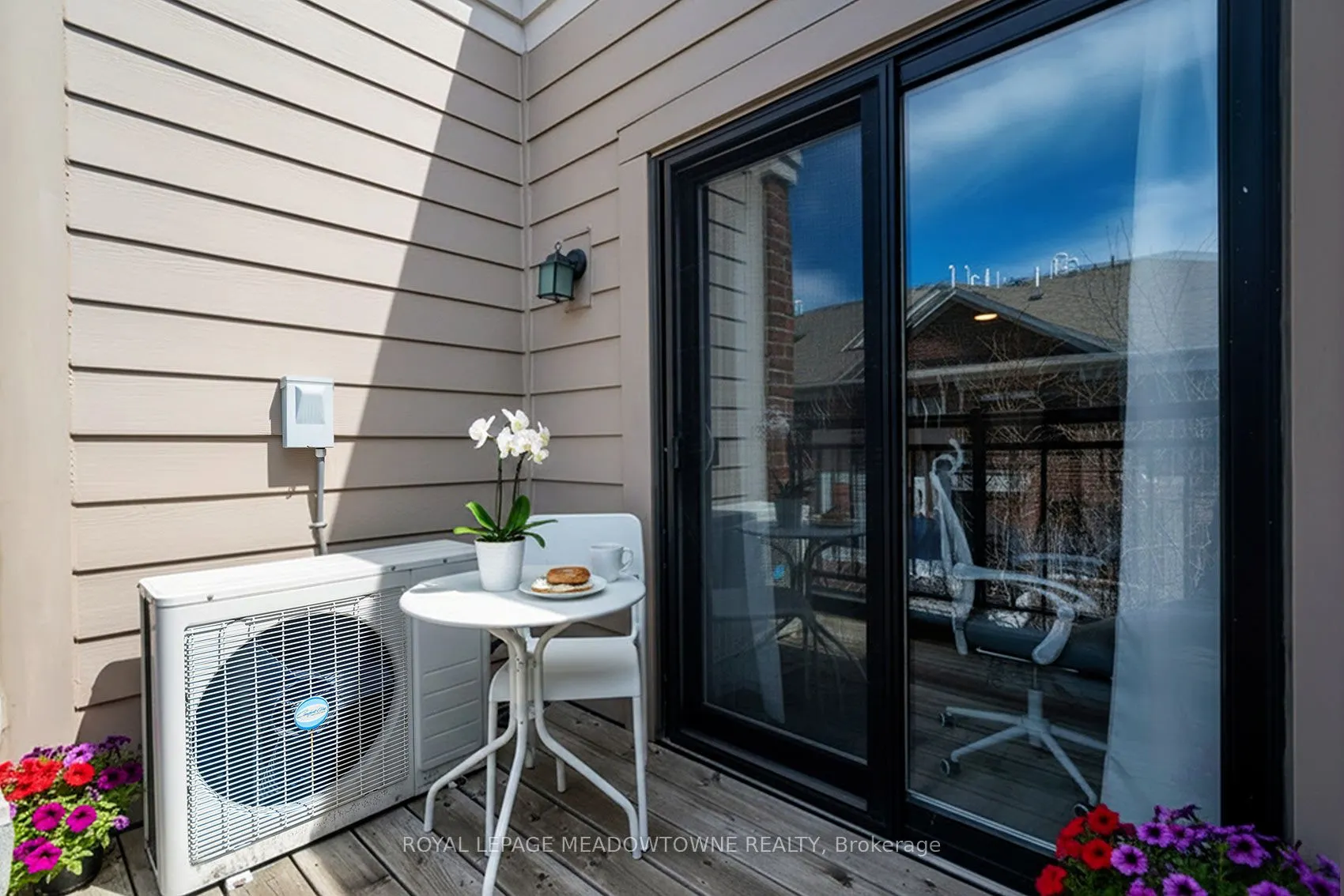 10 Carnation Avenue #19