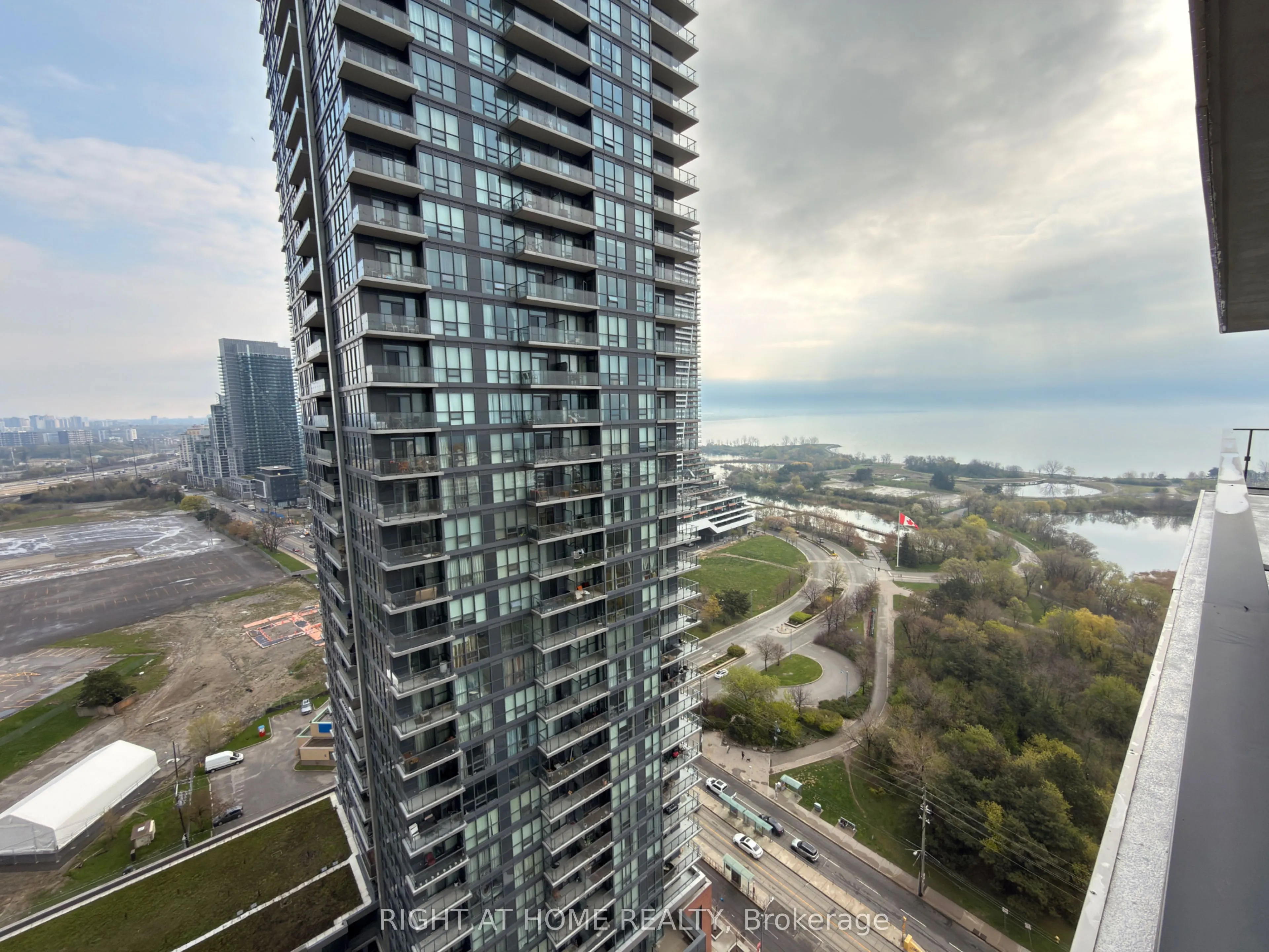 2212 Lake Shore Boulevard W #2710