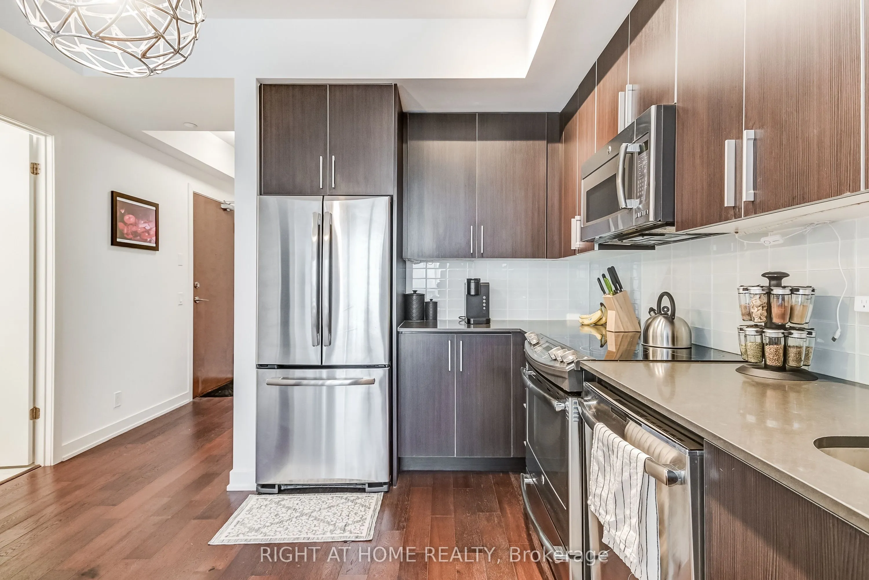 2212 Lake Shore Boulevard W #2710