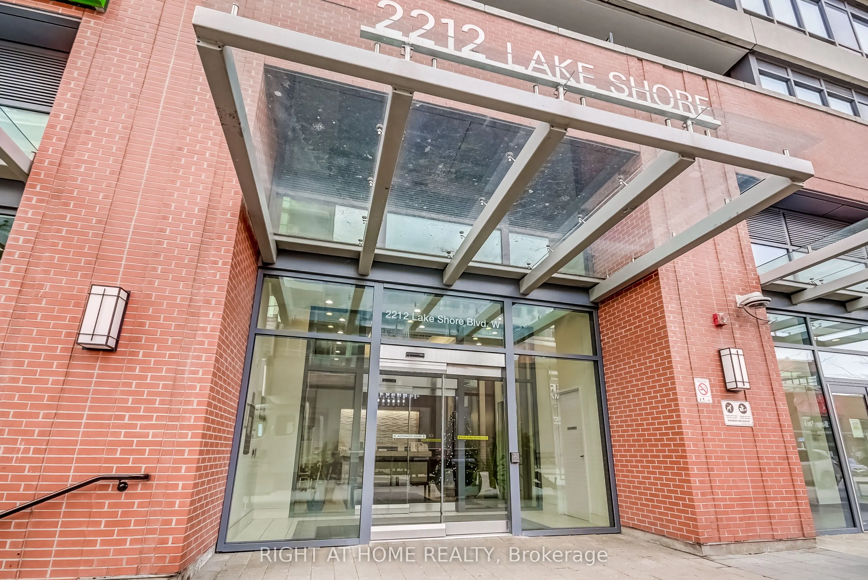 2212 Lake Shore Boulevard W #2710