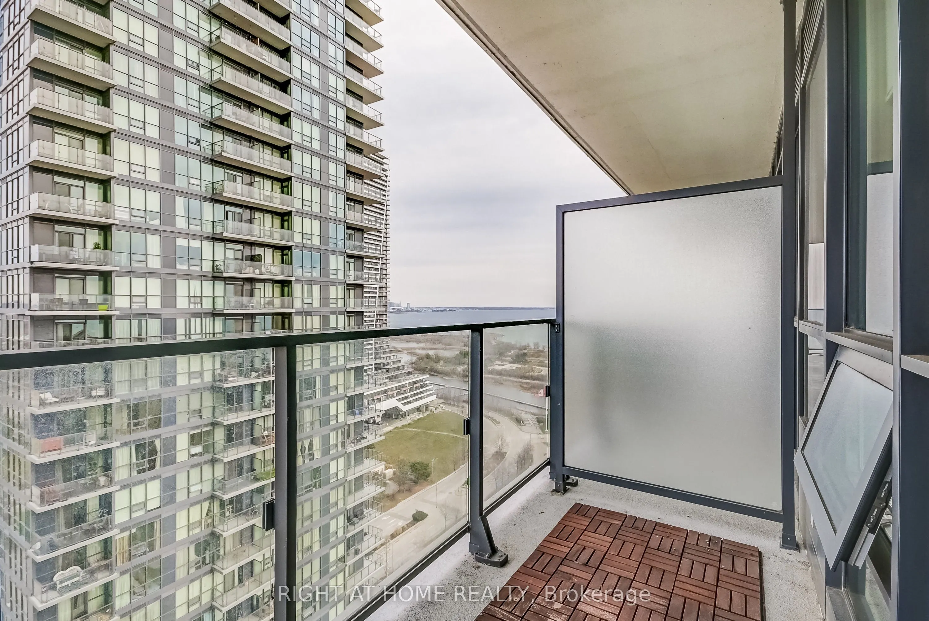 2212 Lake Shore Boulevard W #2710