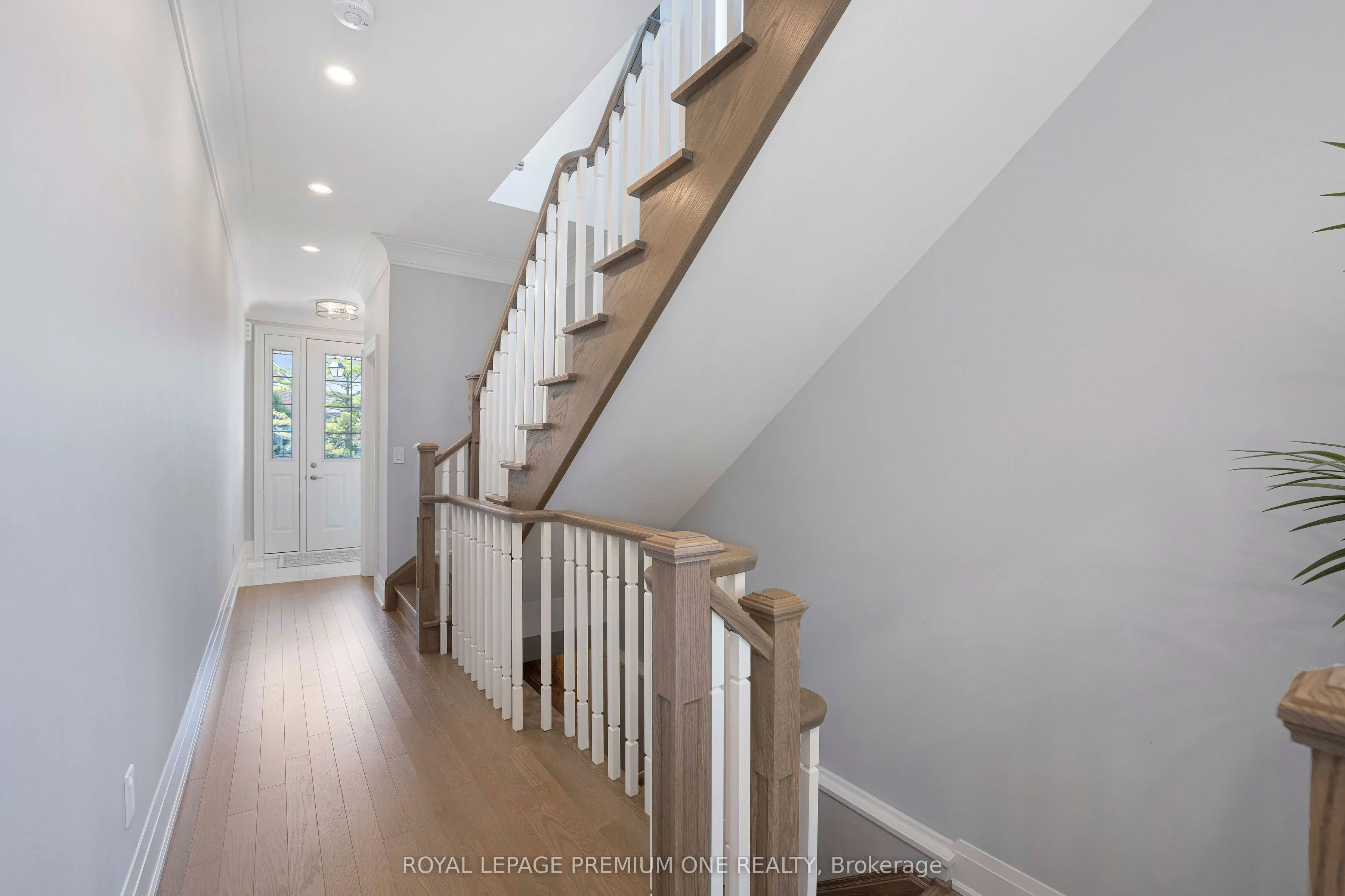 8 Jack Kenny Court