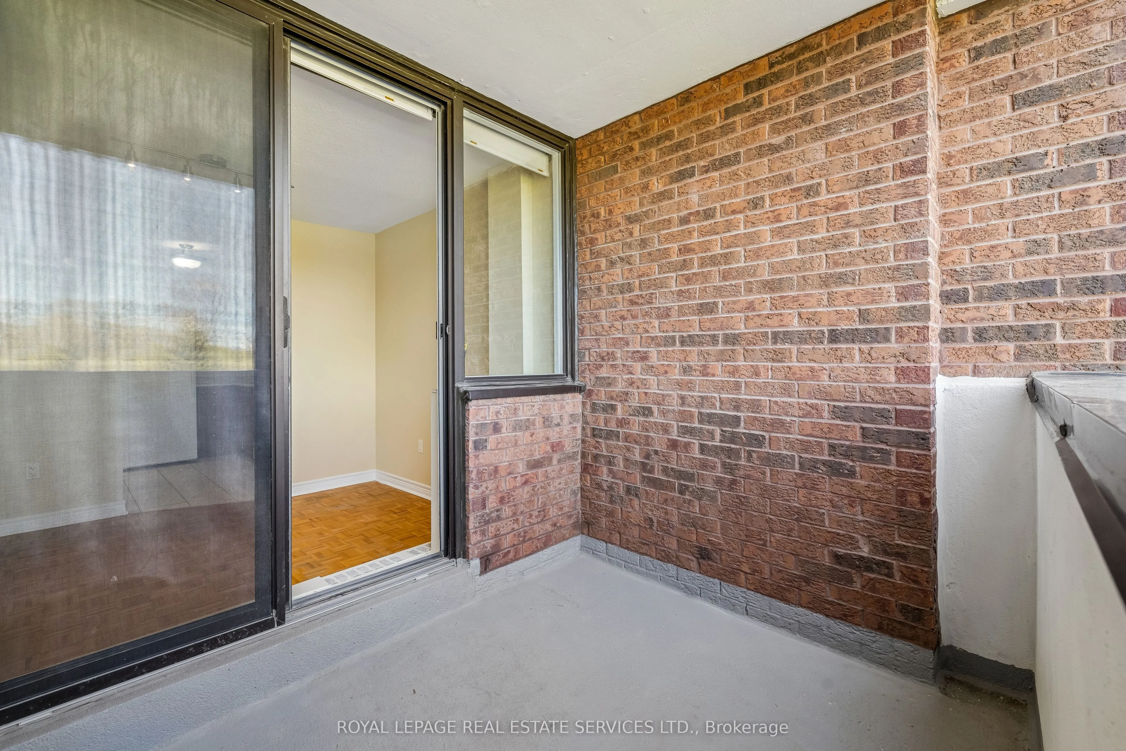 3501 Glen Erin Drive #311