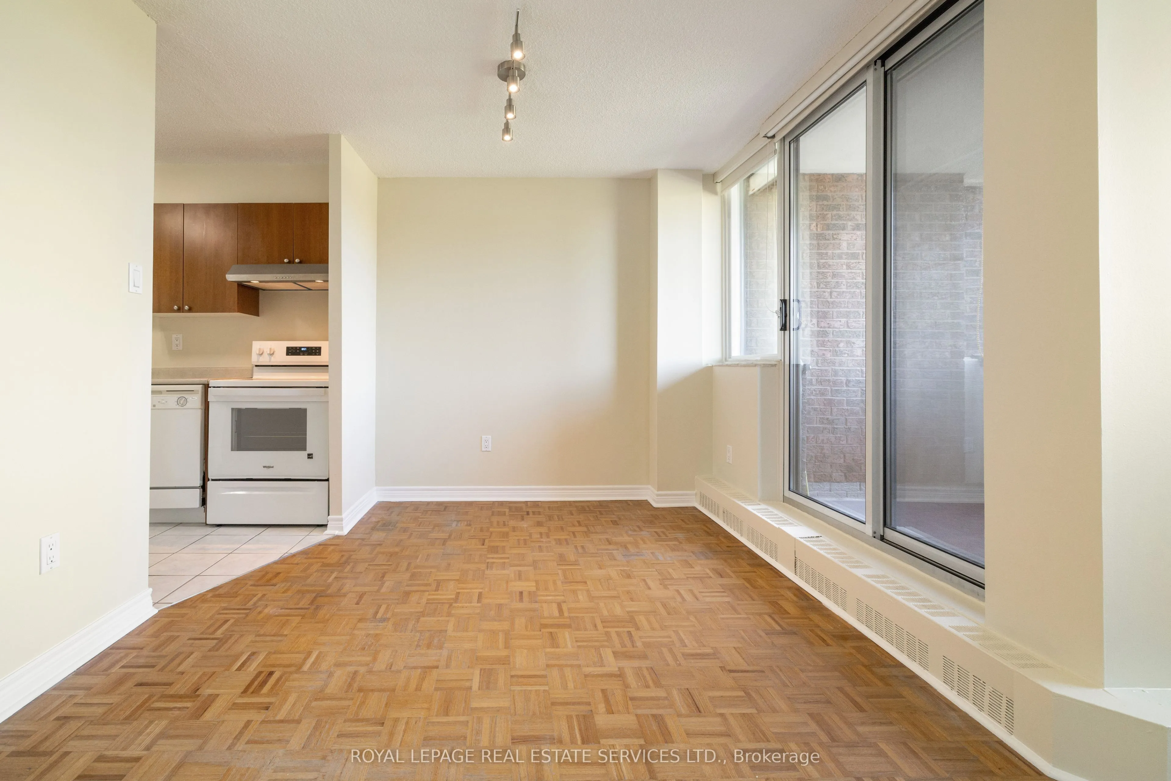 3501 Glen Erin Drive #311