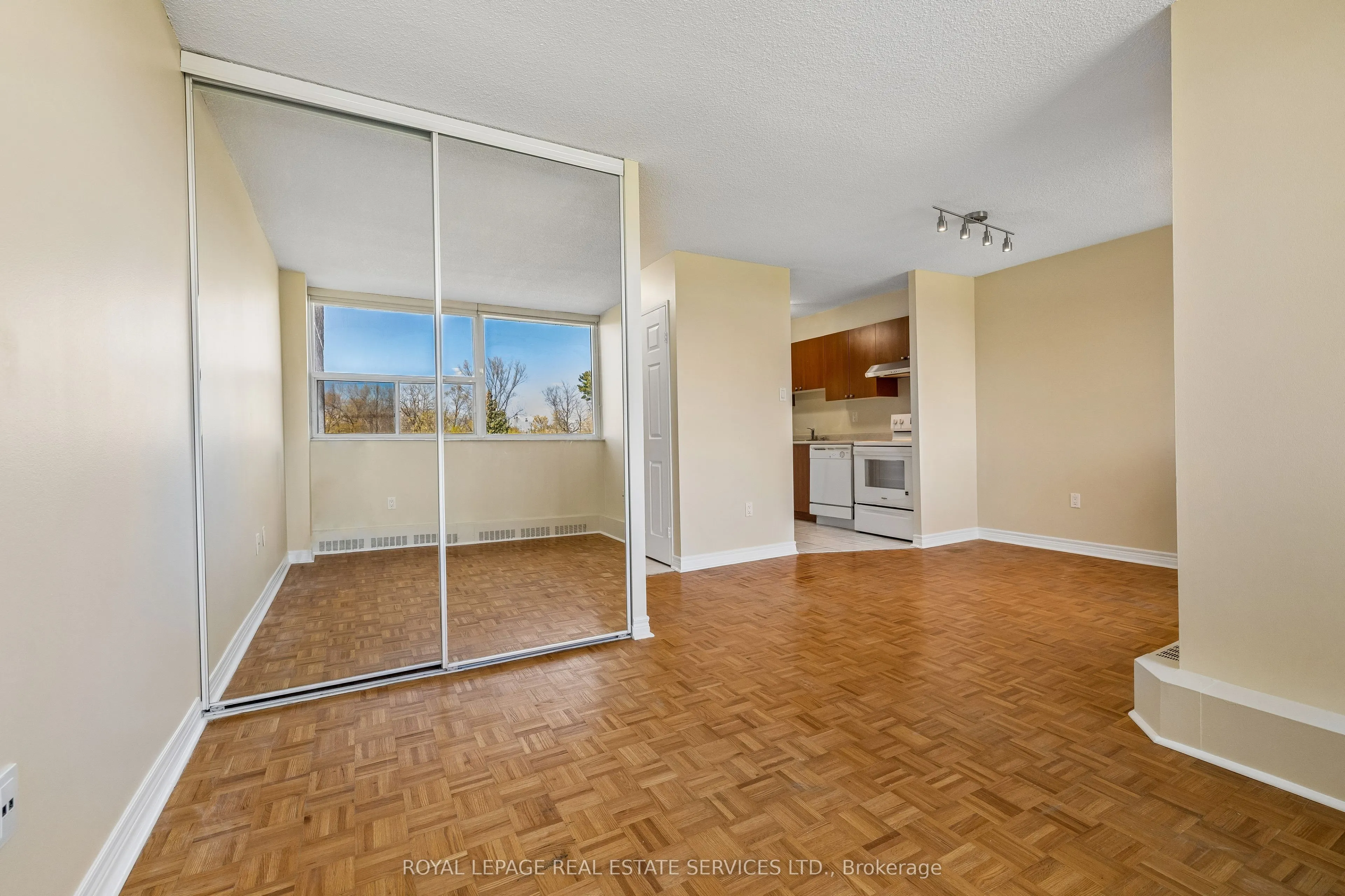 3501 Glen Erin Drive #311