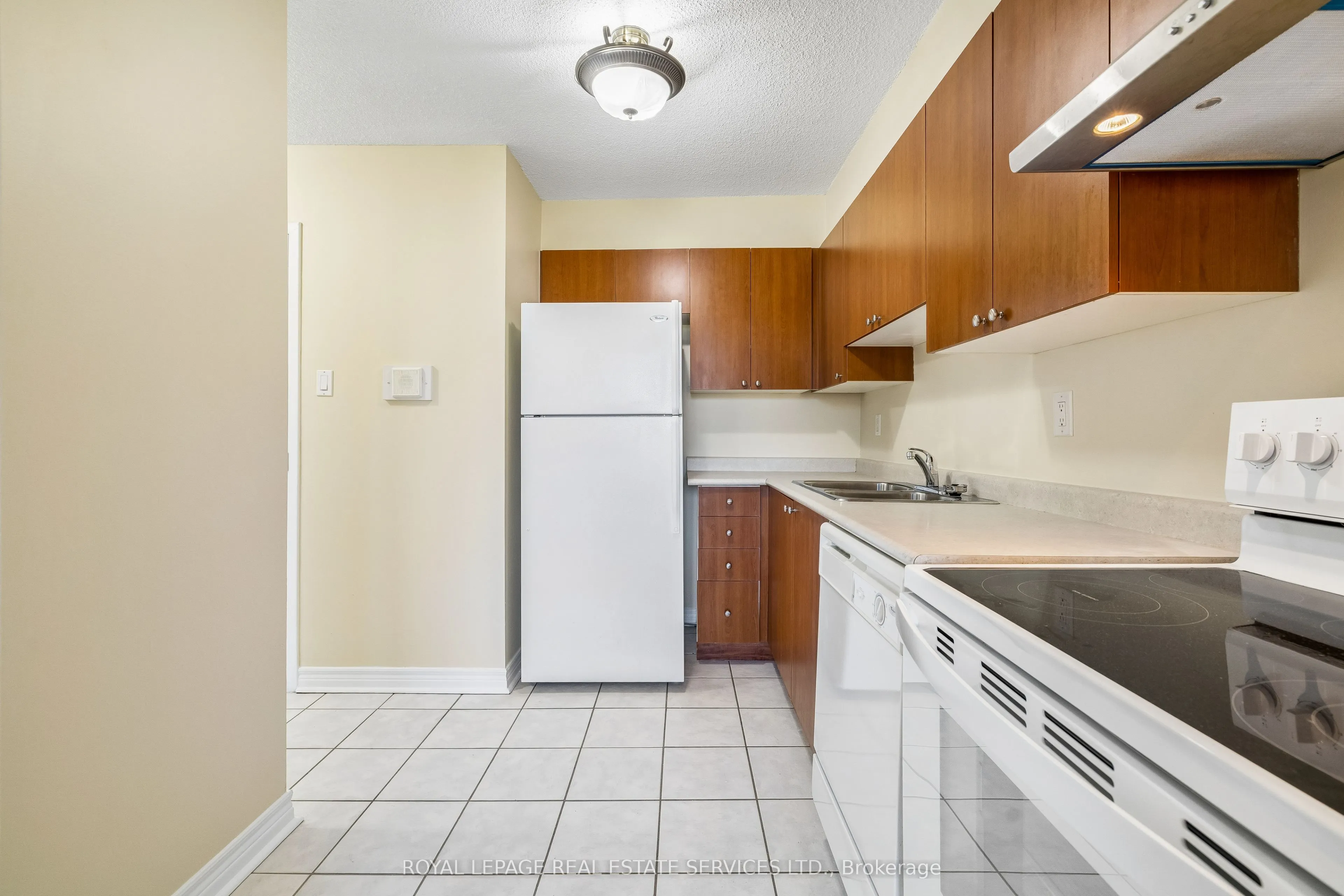 3501 Glen Erin Drive #311