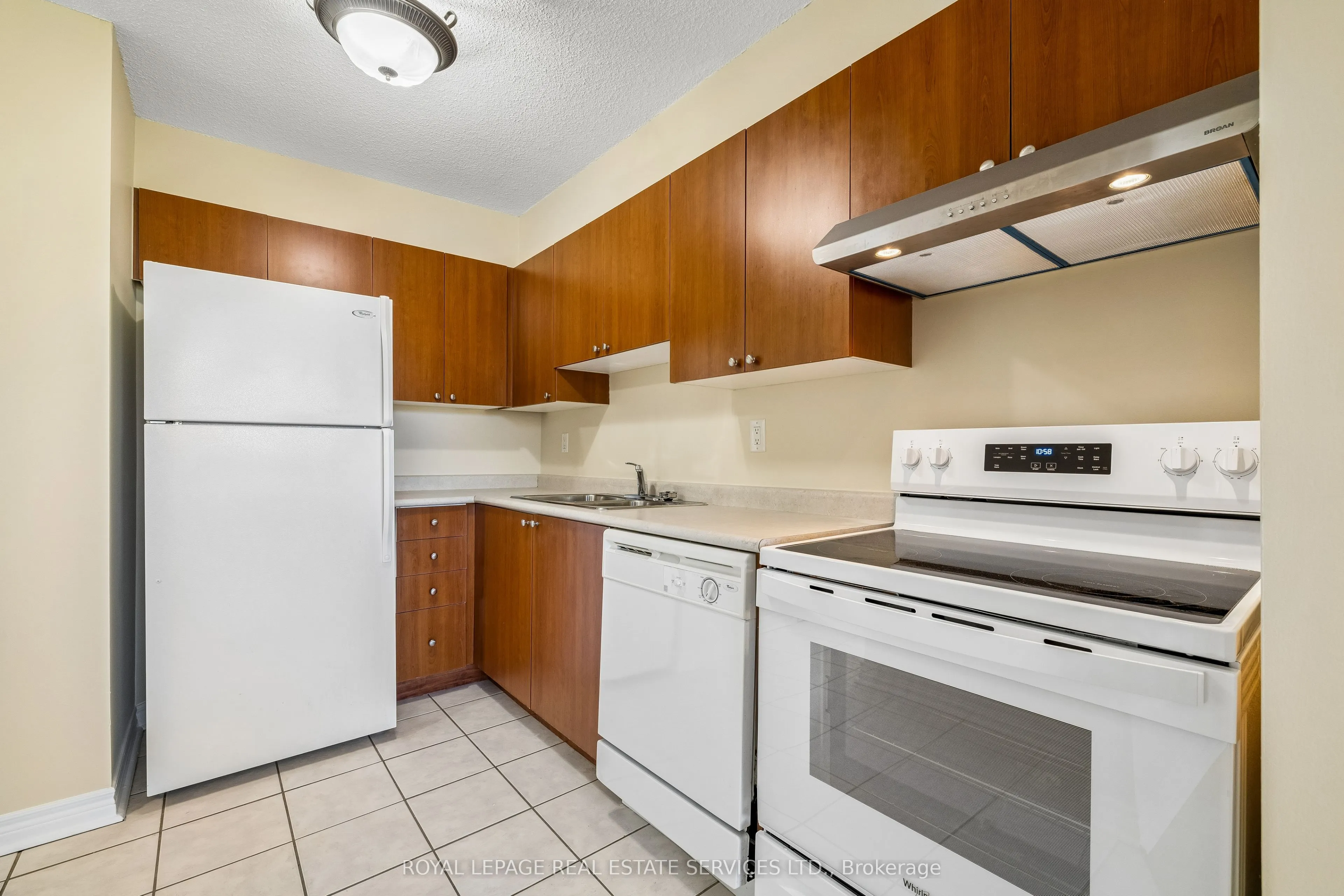 3501 Glen Erin Drive #311