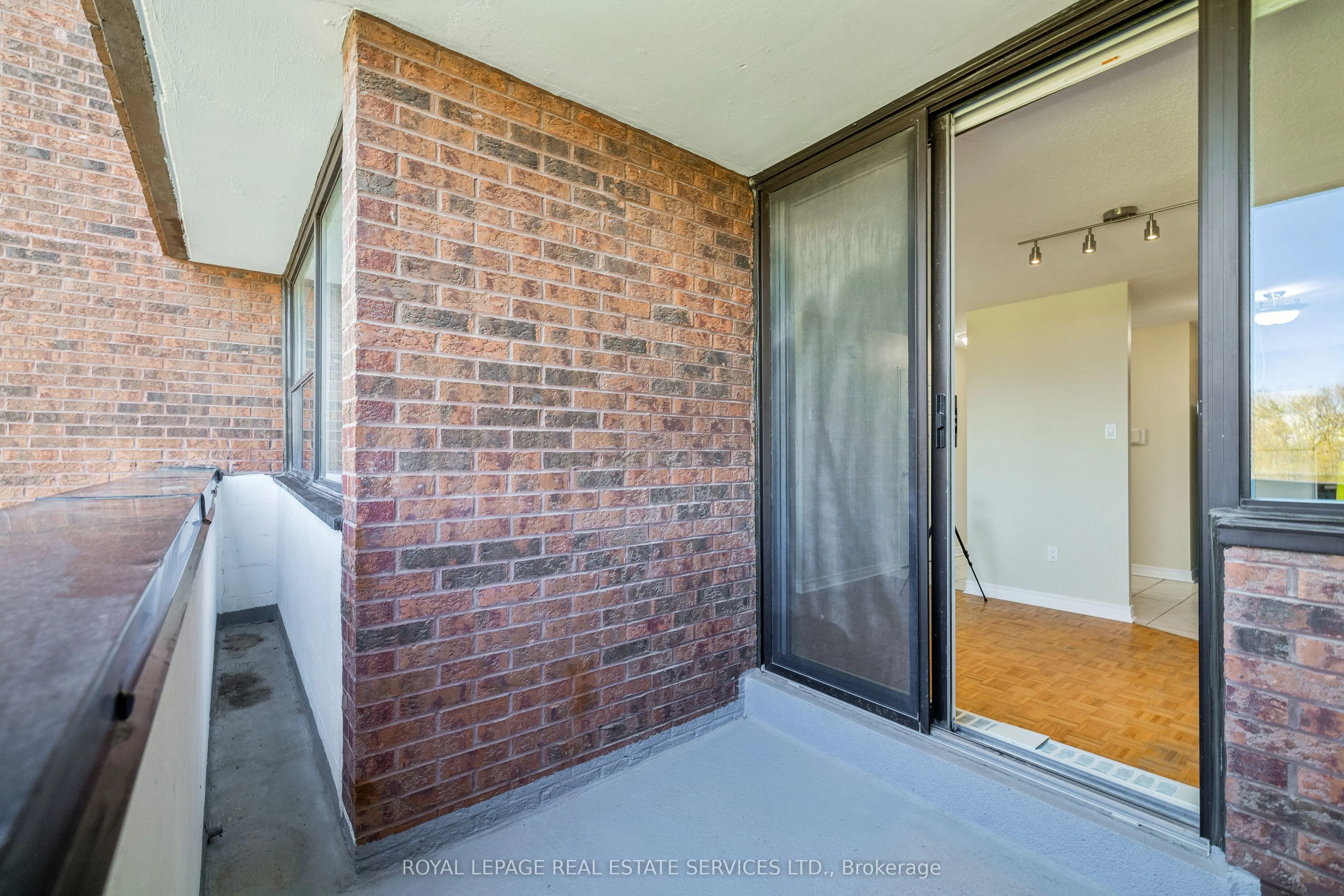 3501 Glen Erin Drive #311