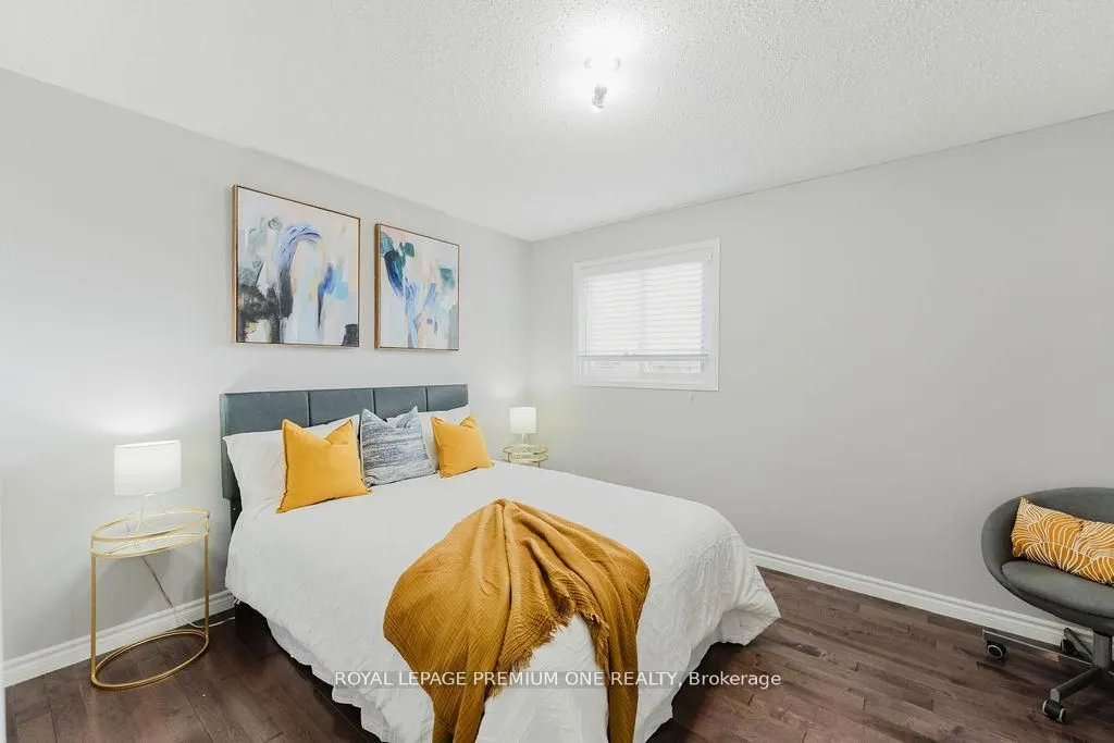 25 Sir Lancelot Court