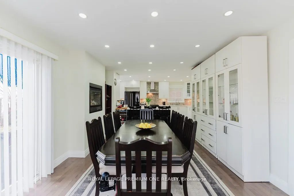 25 Sir Lancelot Court