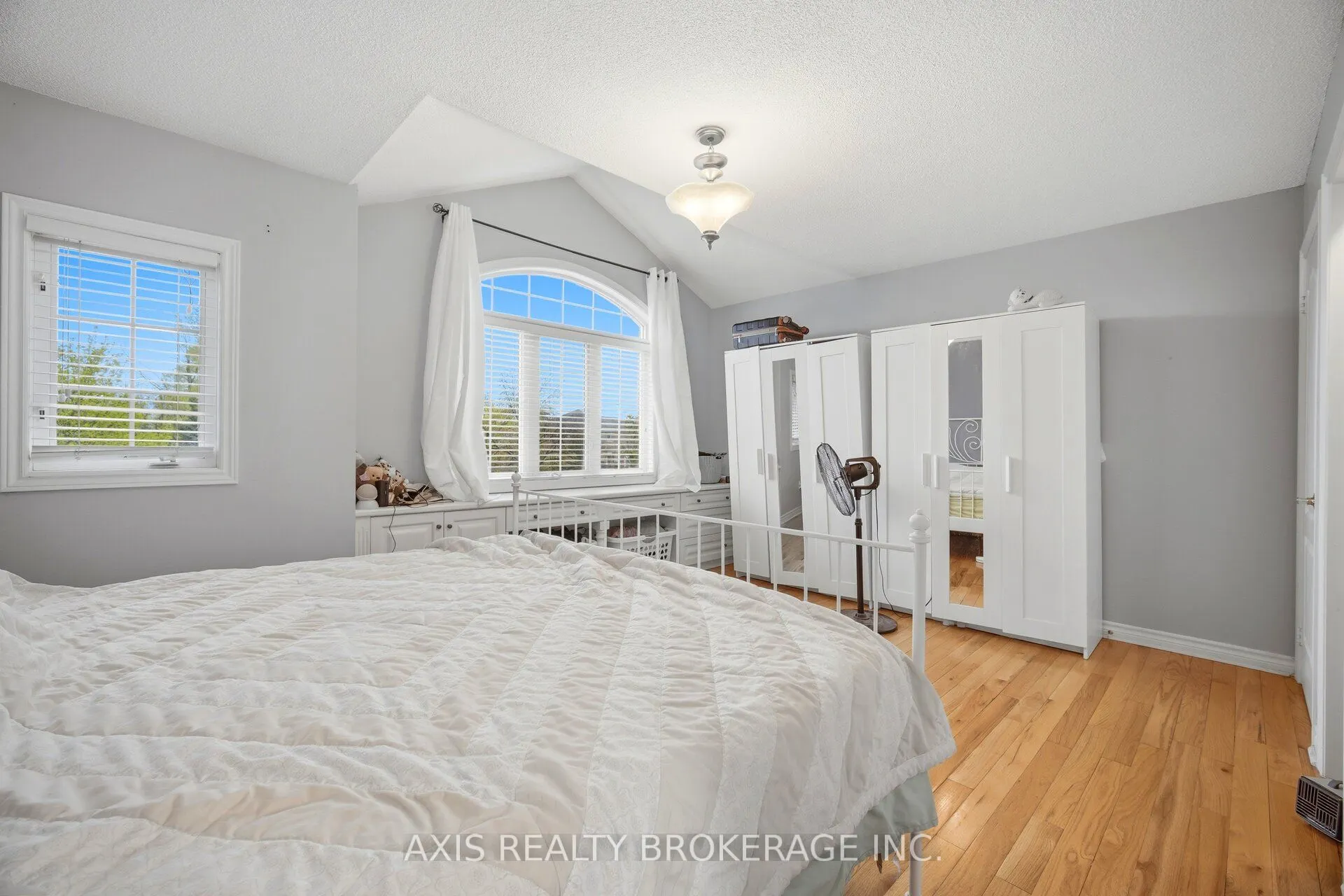 27 Terrastone Court