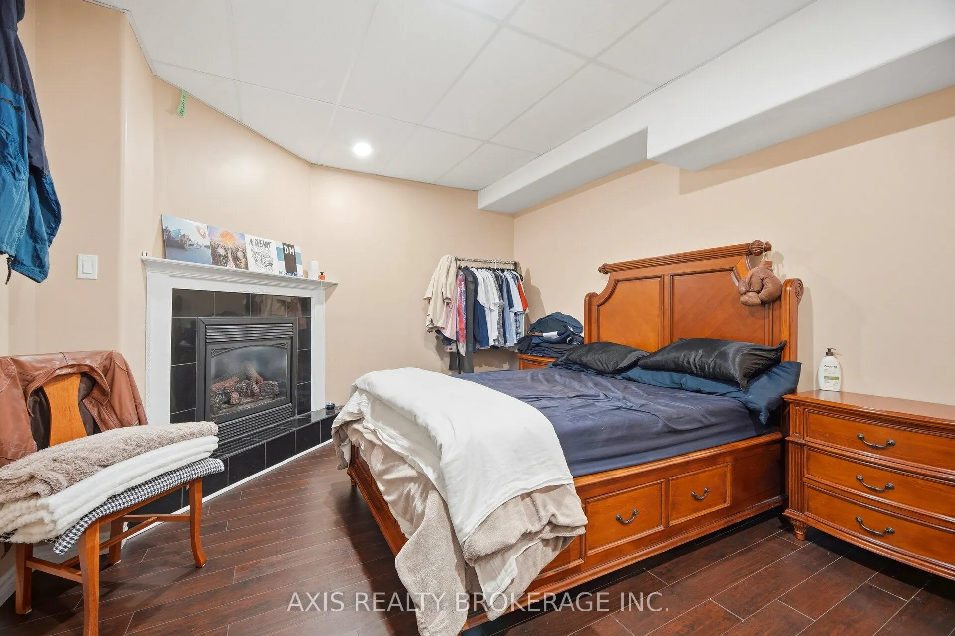 27 Terrastone Court