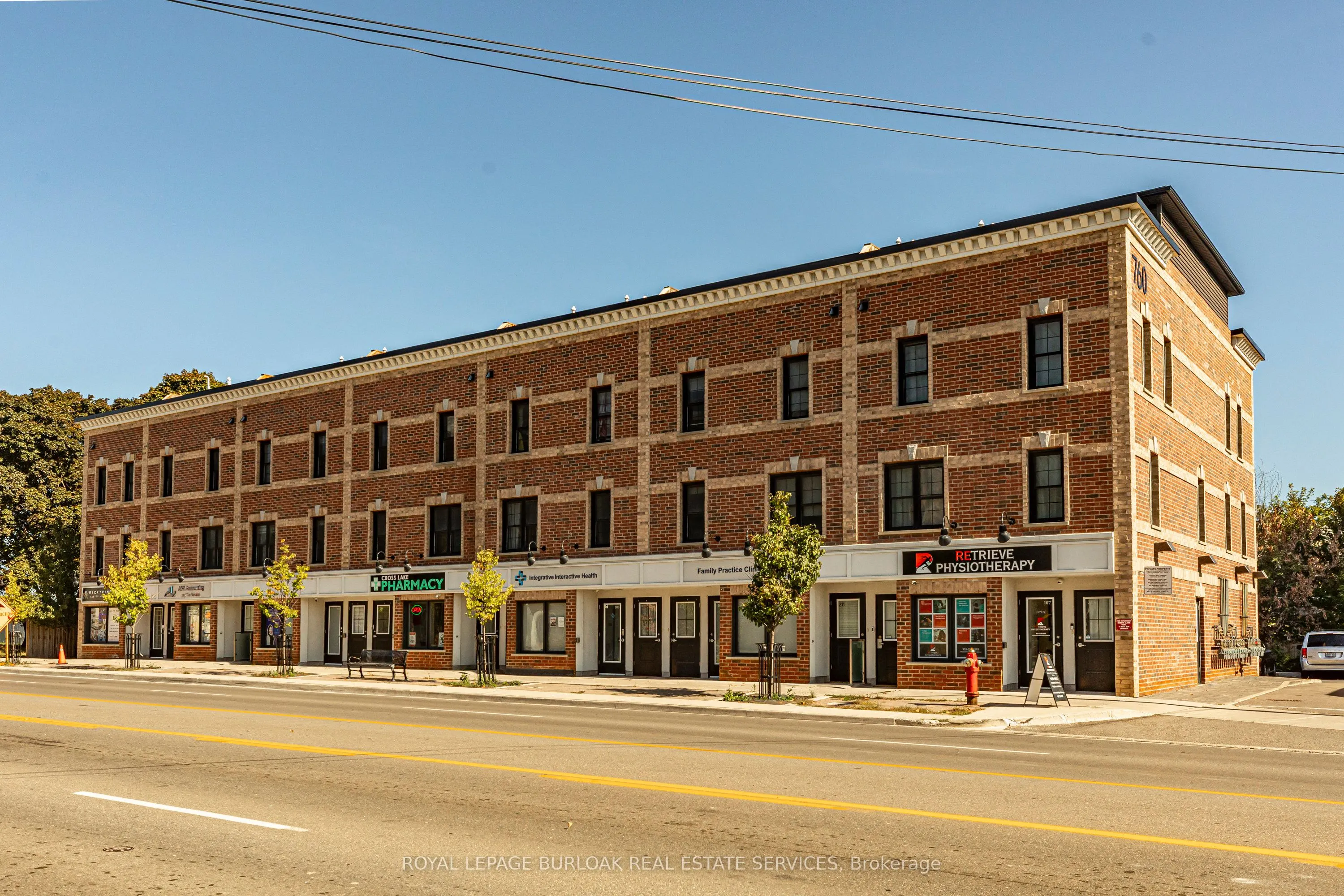760 Lakeshore Road E #213