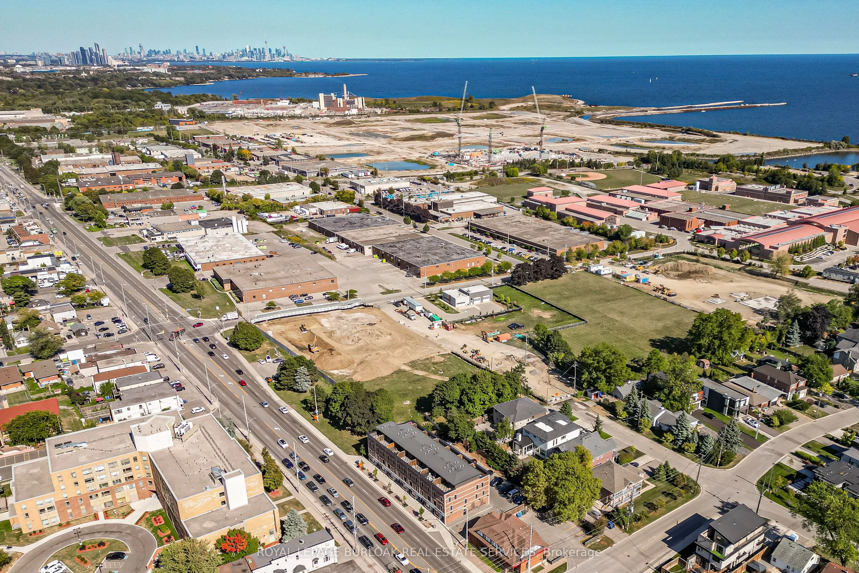 760 Lakeshore Road E #213