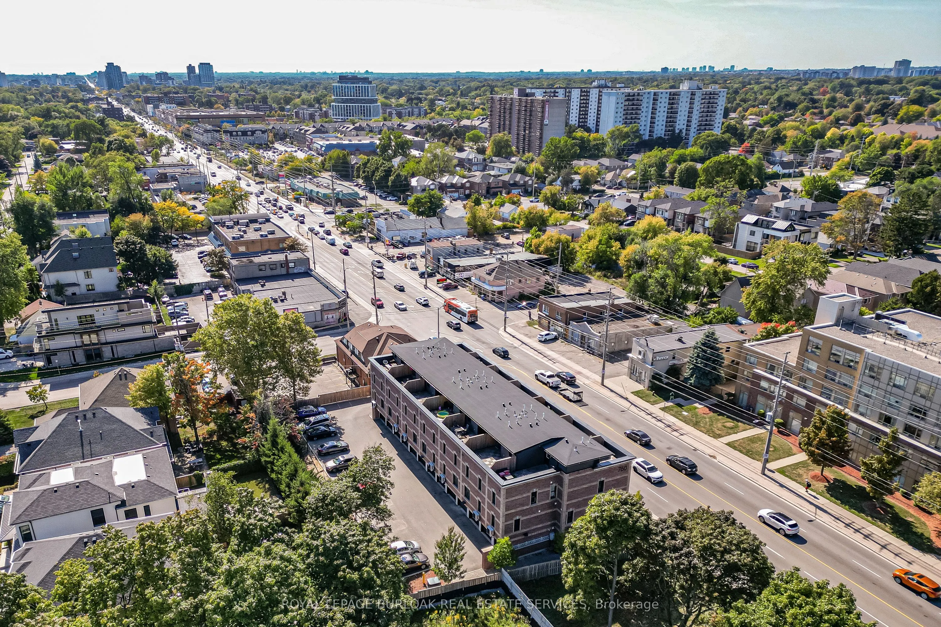760 Lakeshore Road E #207