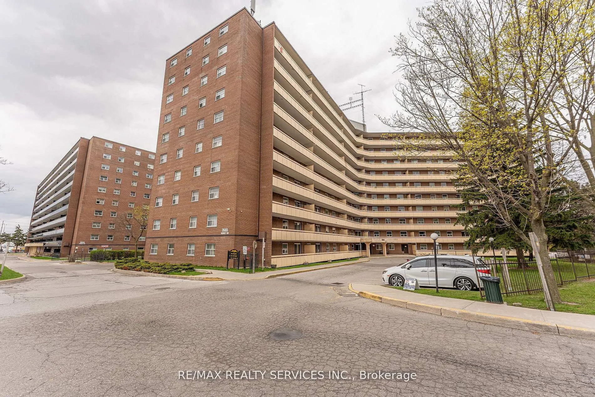 3555 Derry Road E #1006