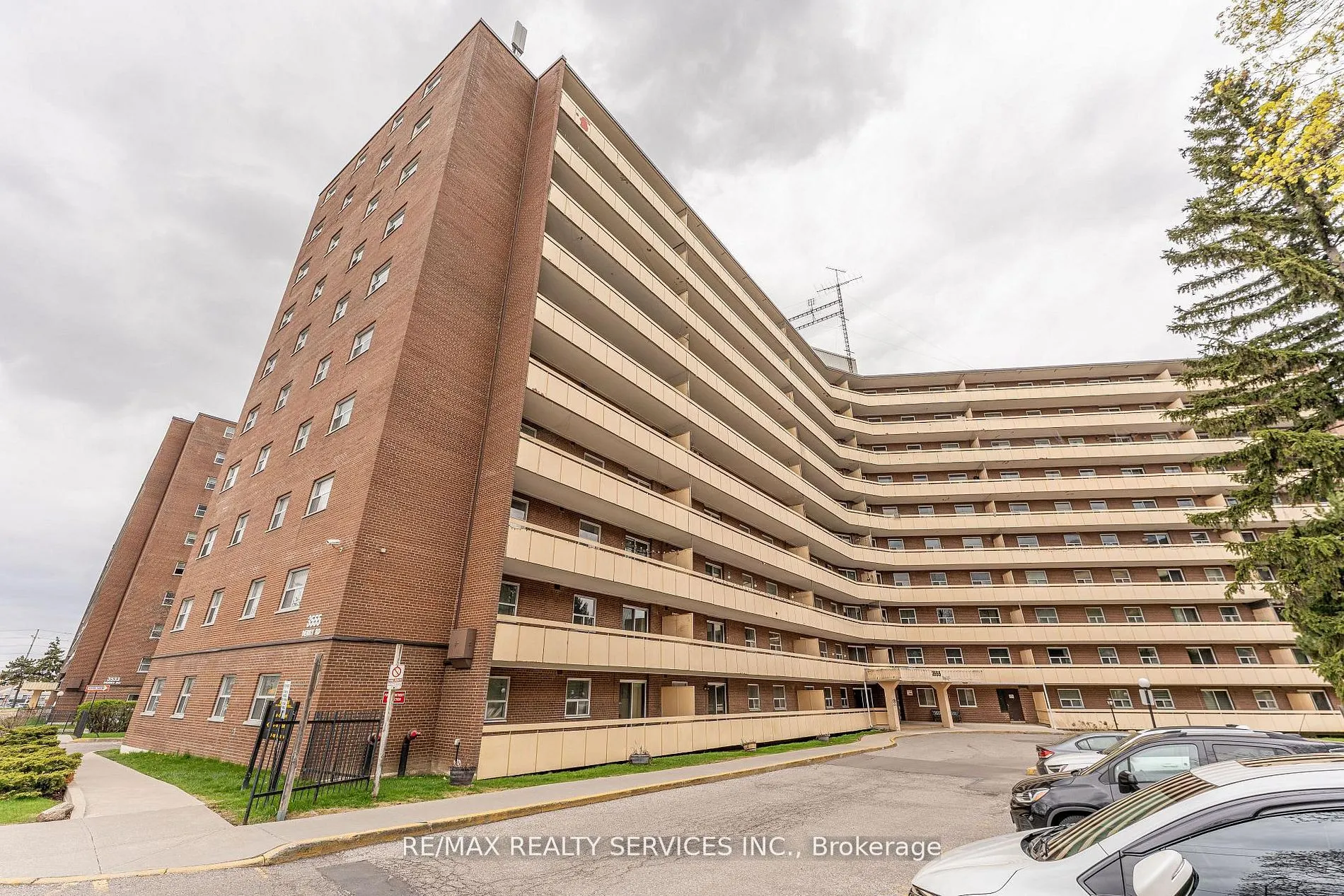 3555 Derry Road E #1006