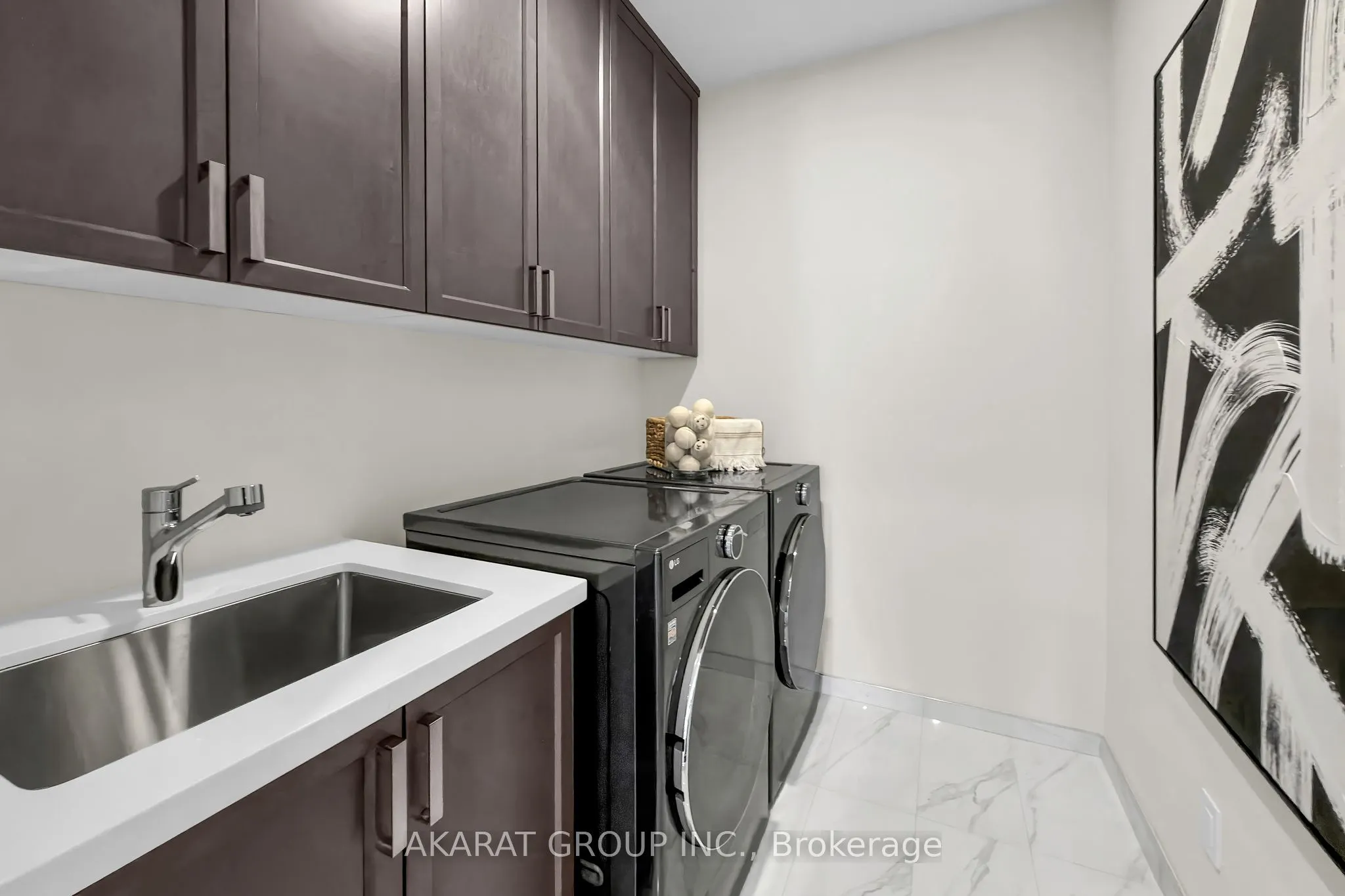 1283 Meadowside Path