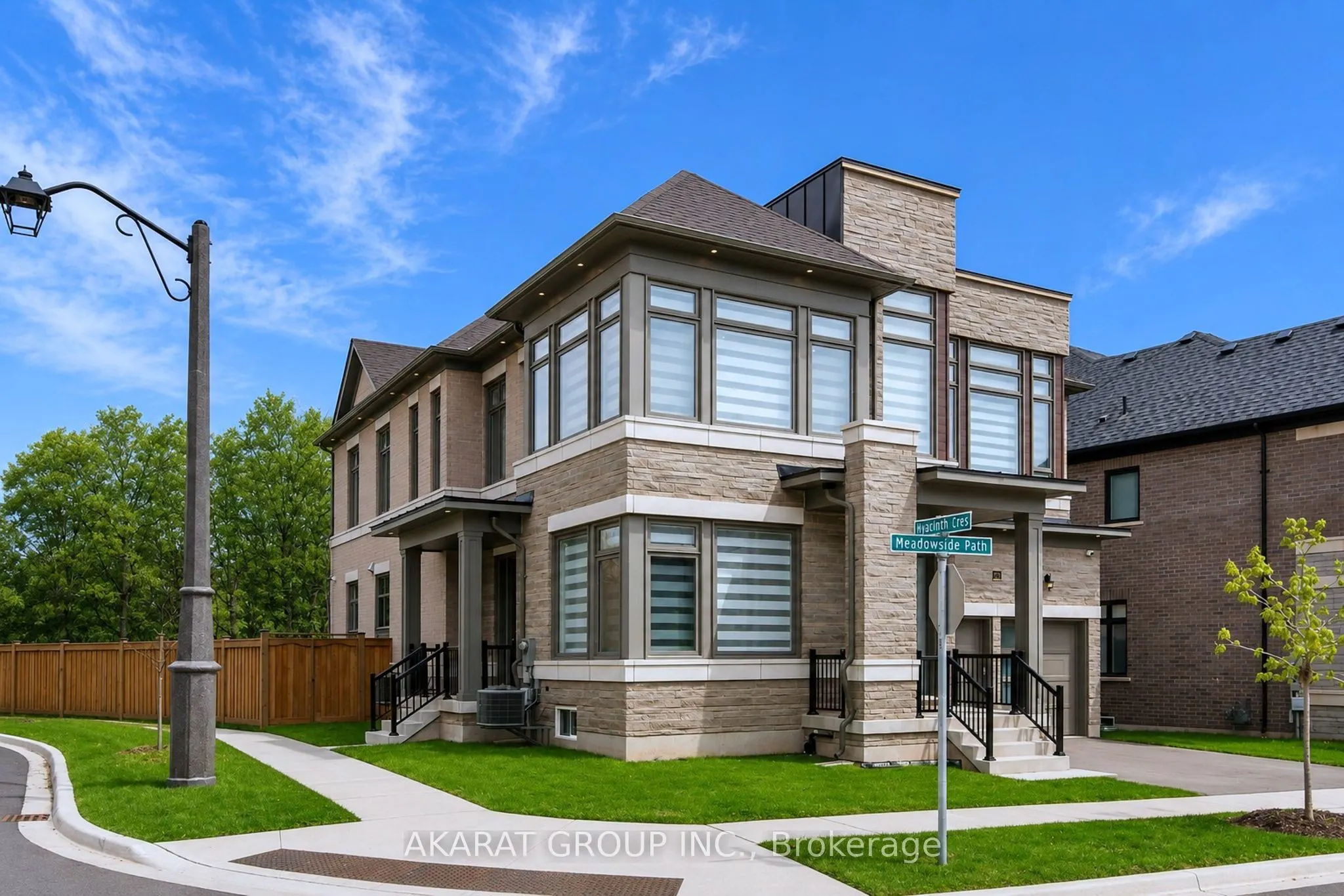 1283 Meadowside Path