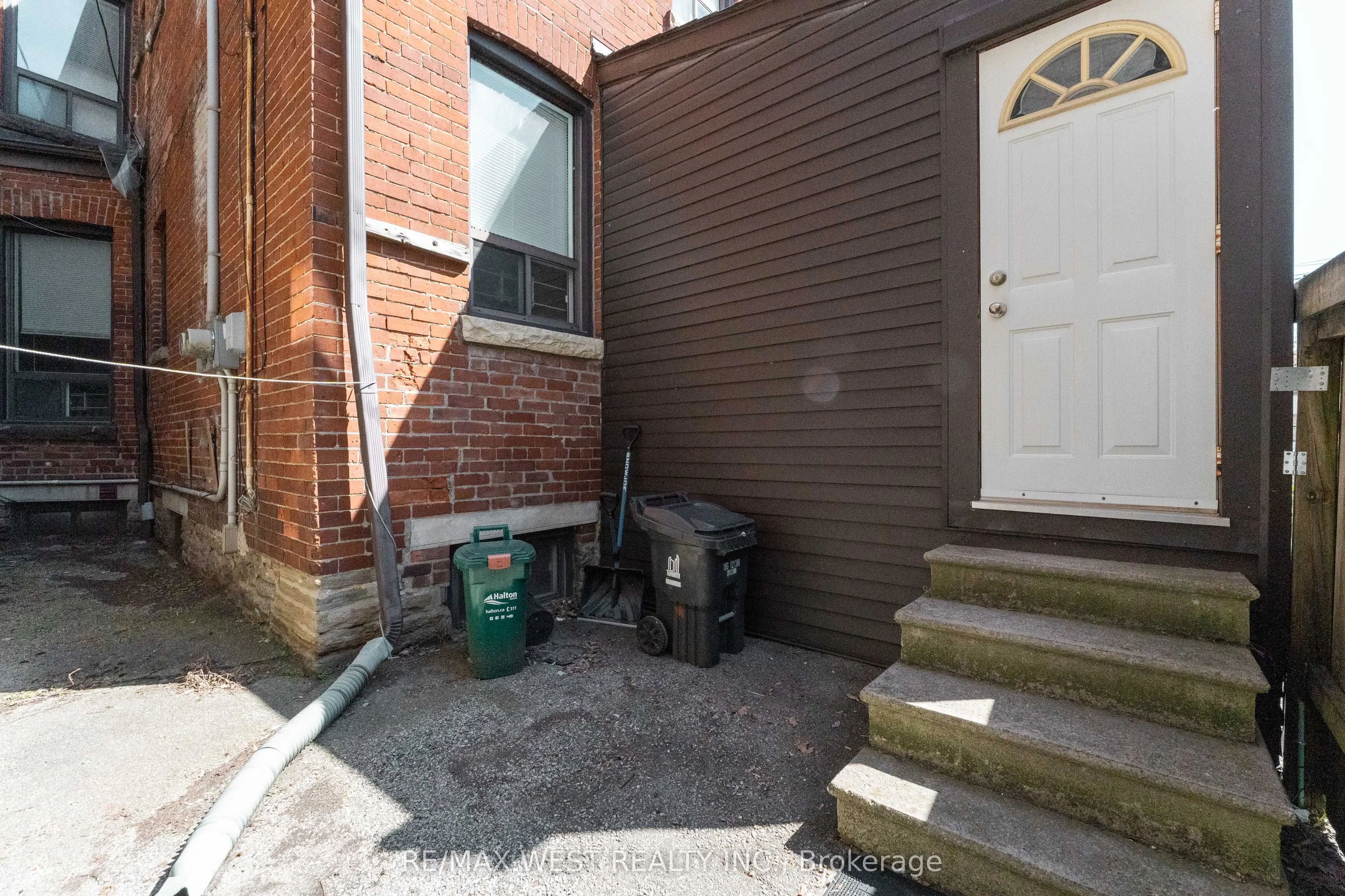 1311 King Street W