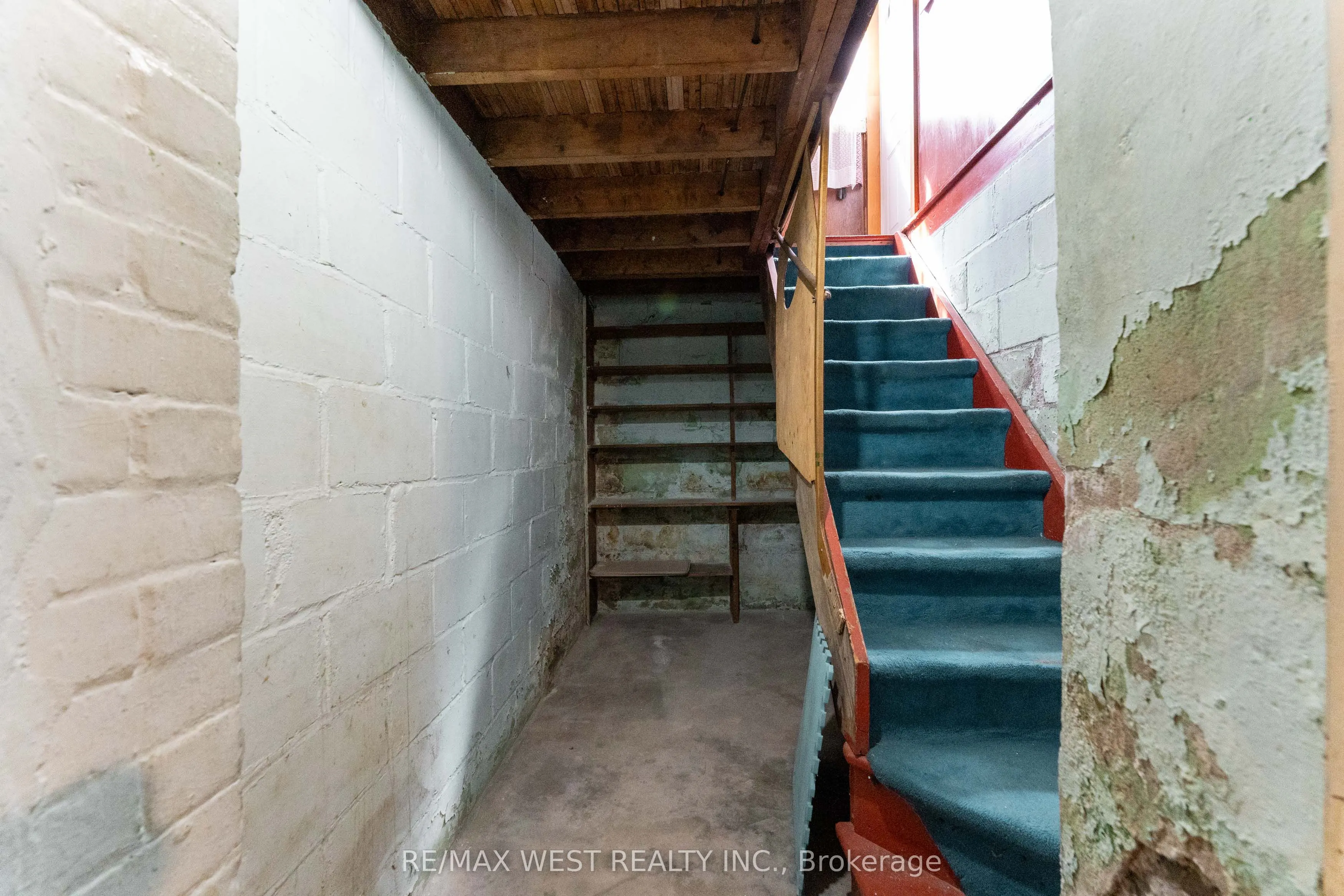 1311 King Street W