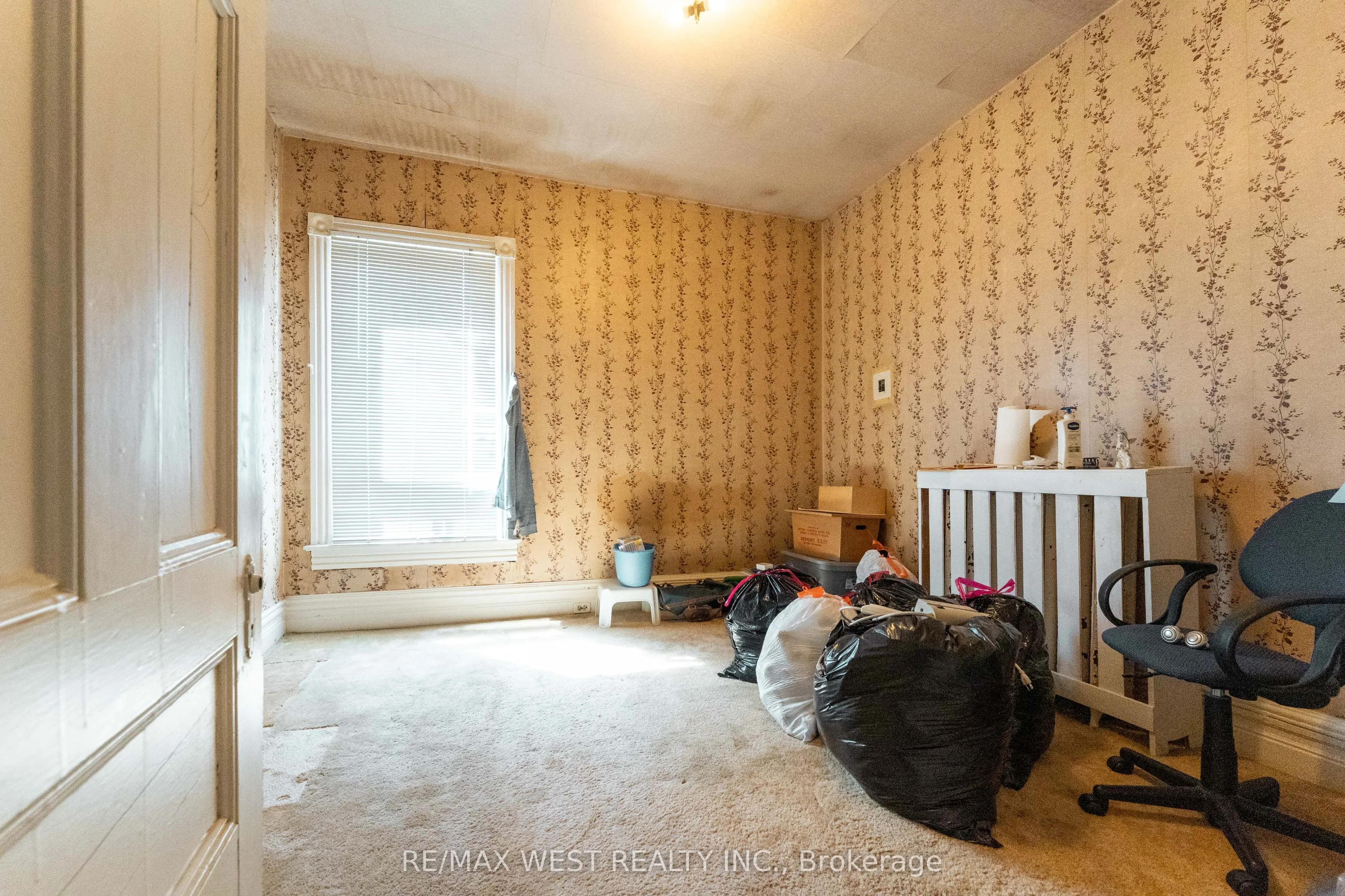 1311 King Street W