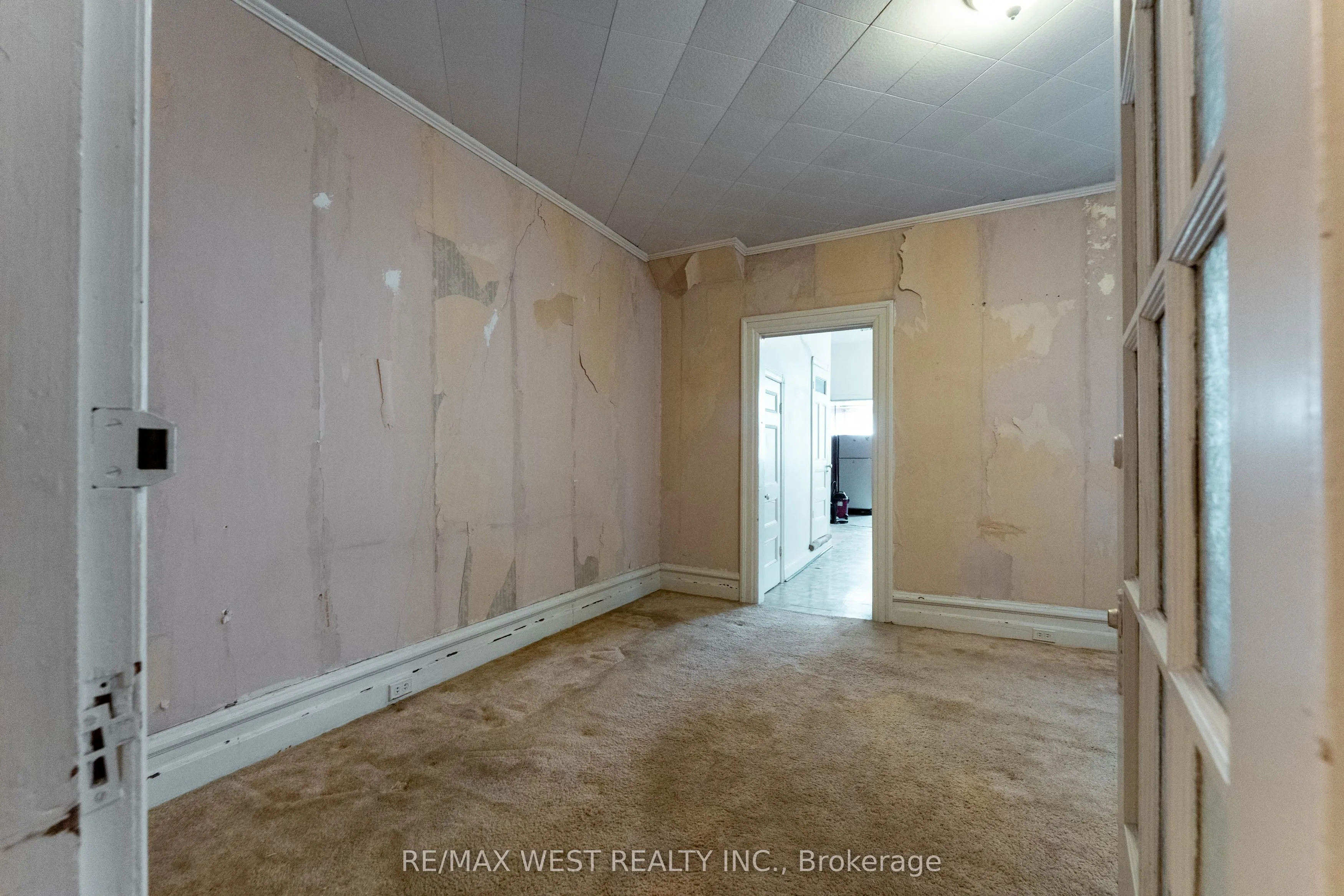 1311 King Street W
