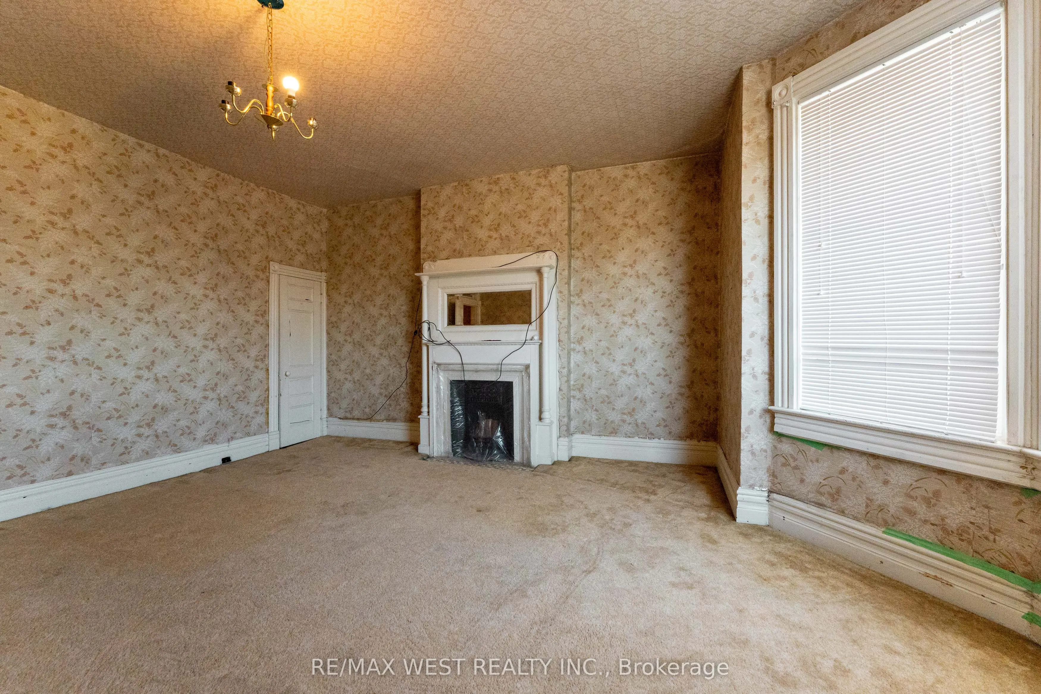 1311 King Street W