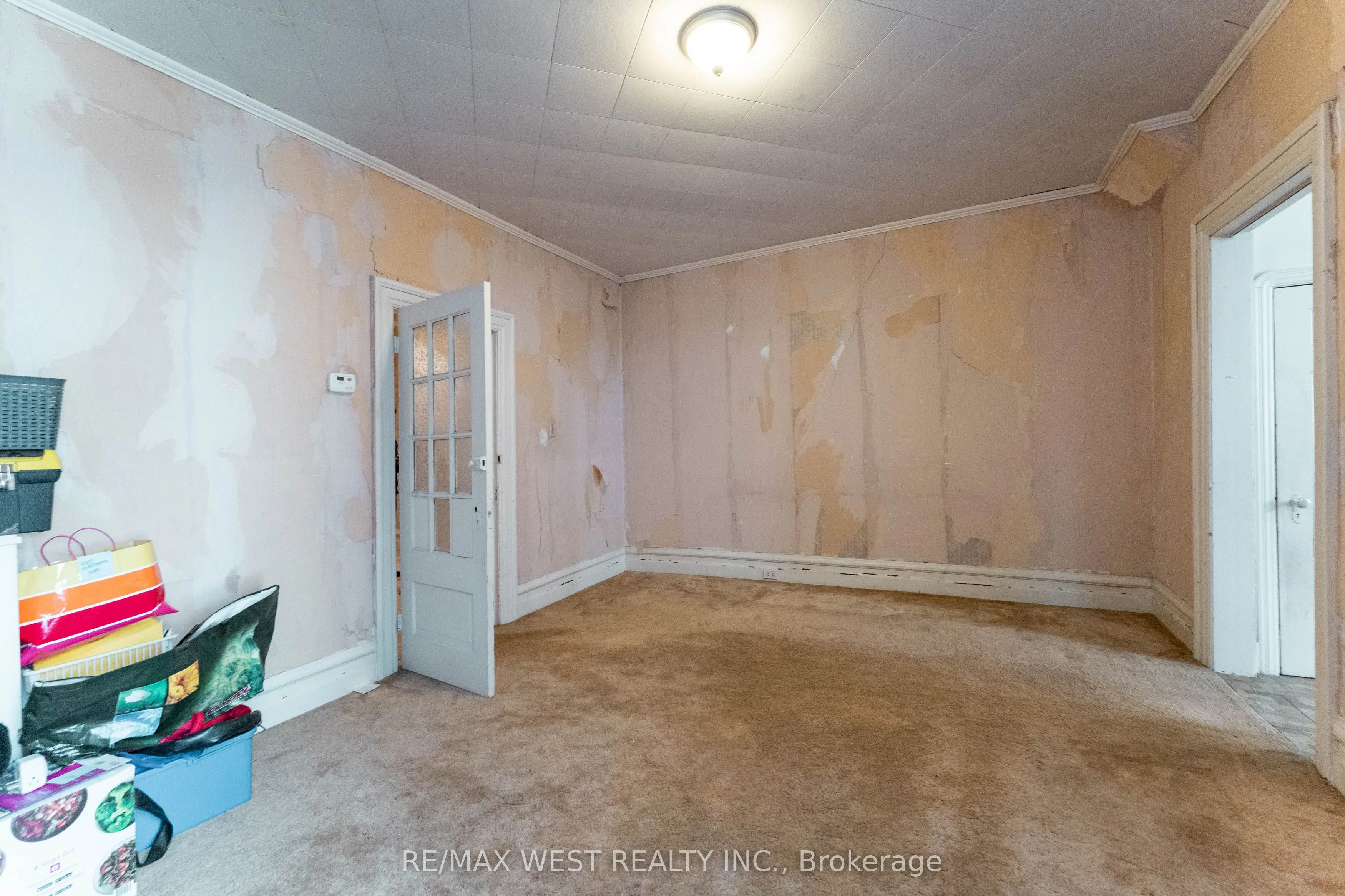 1311 King Street W