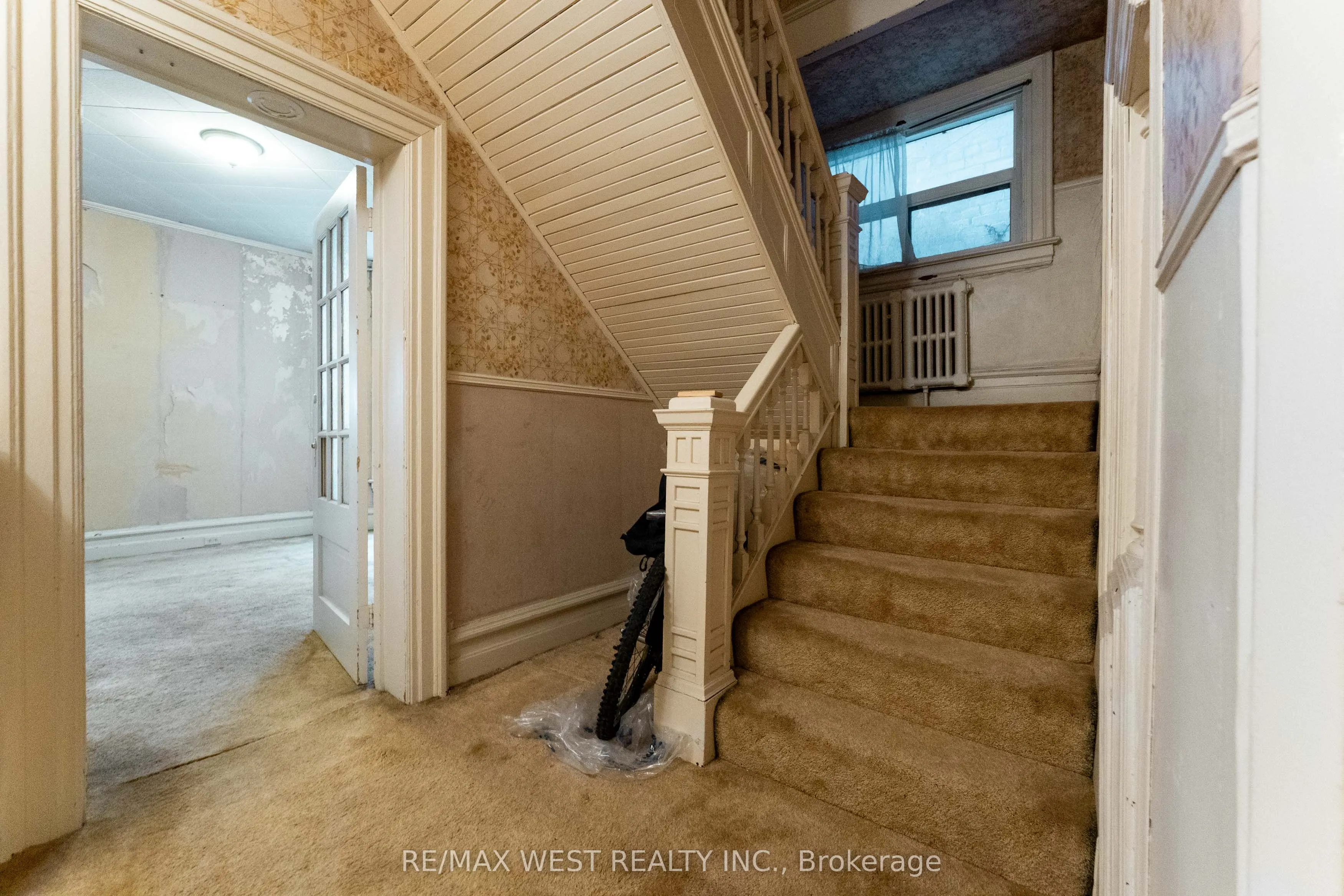 1311 King Street W