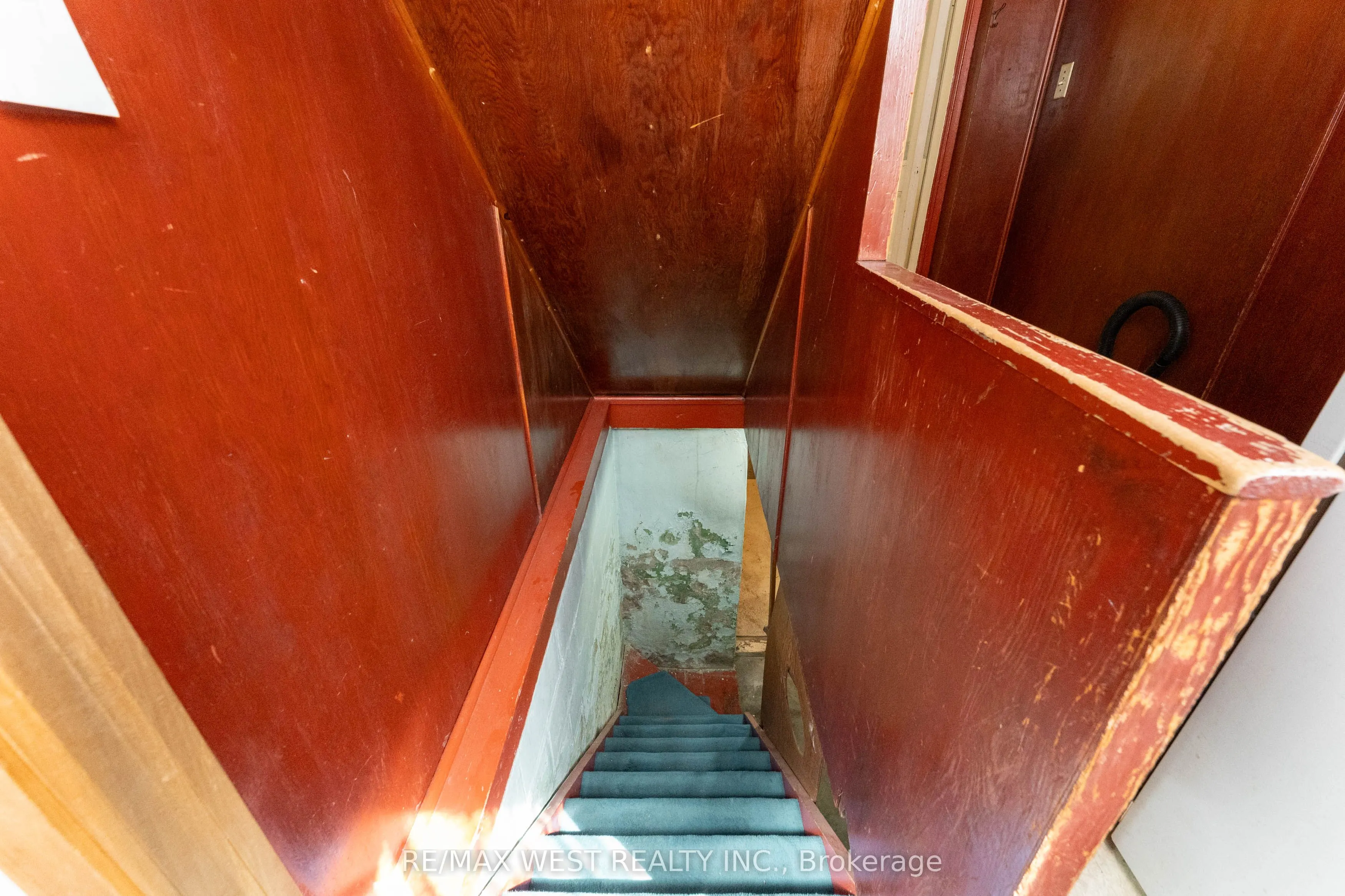 1311 King Street W