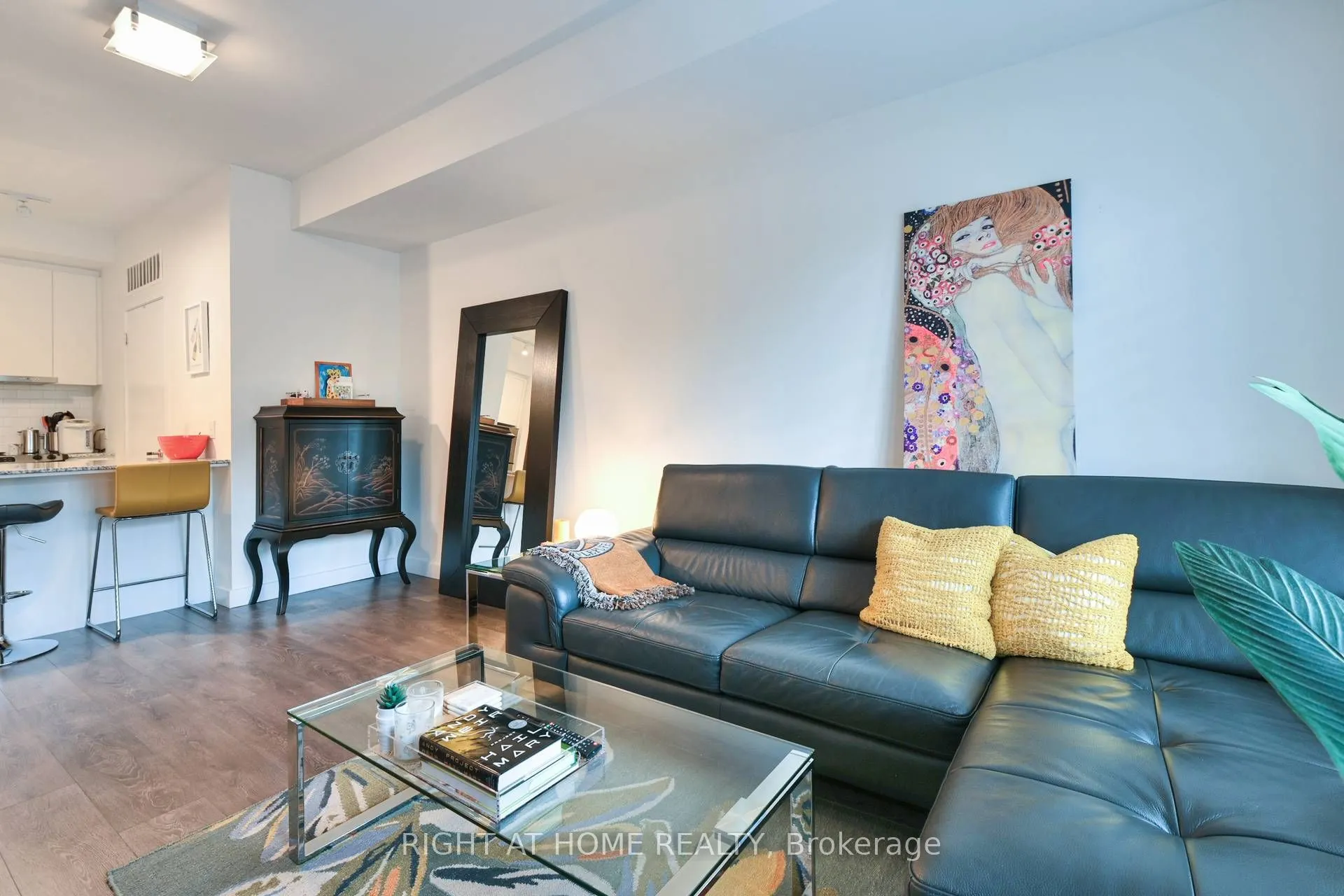 5035 Harvard Road #101