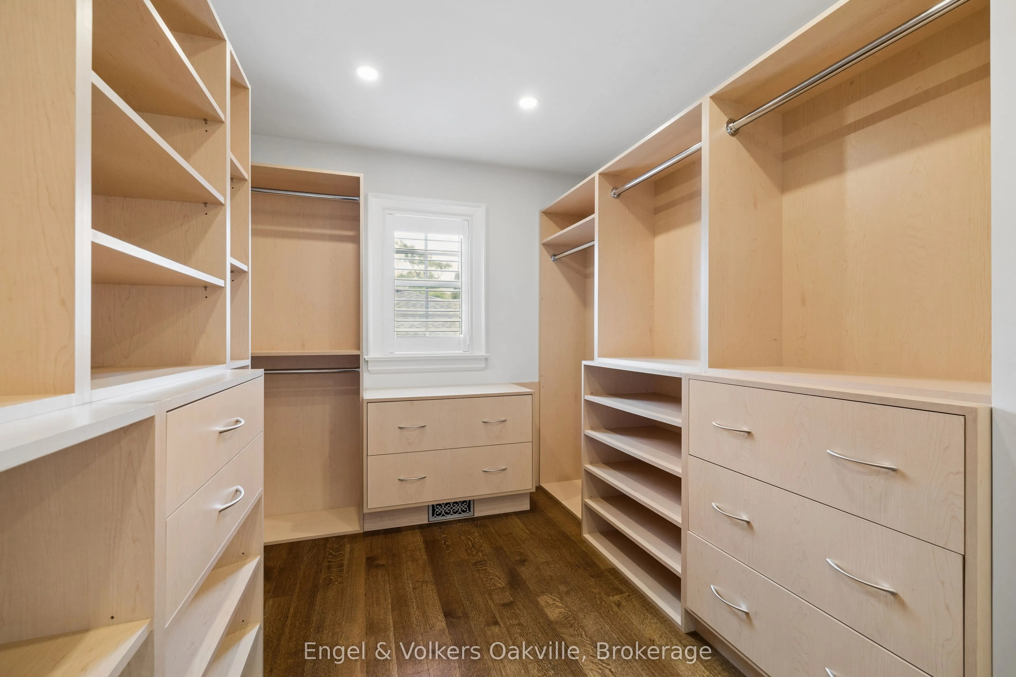 1182 Streambank Drive